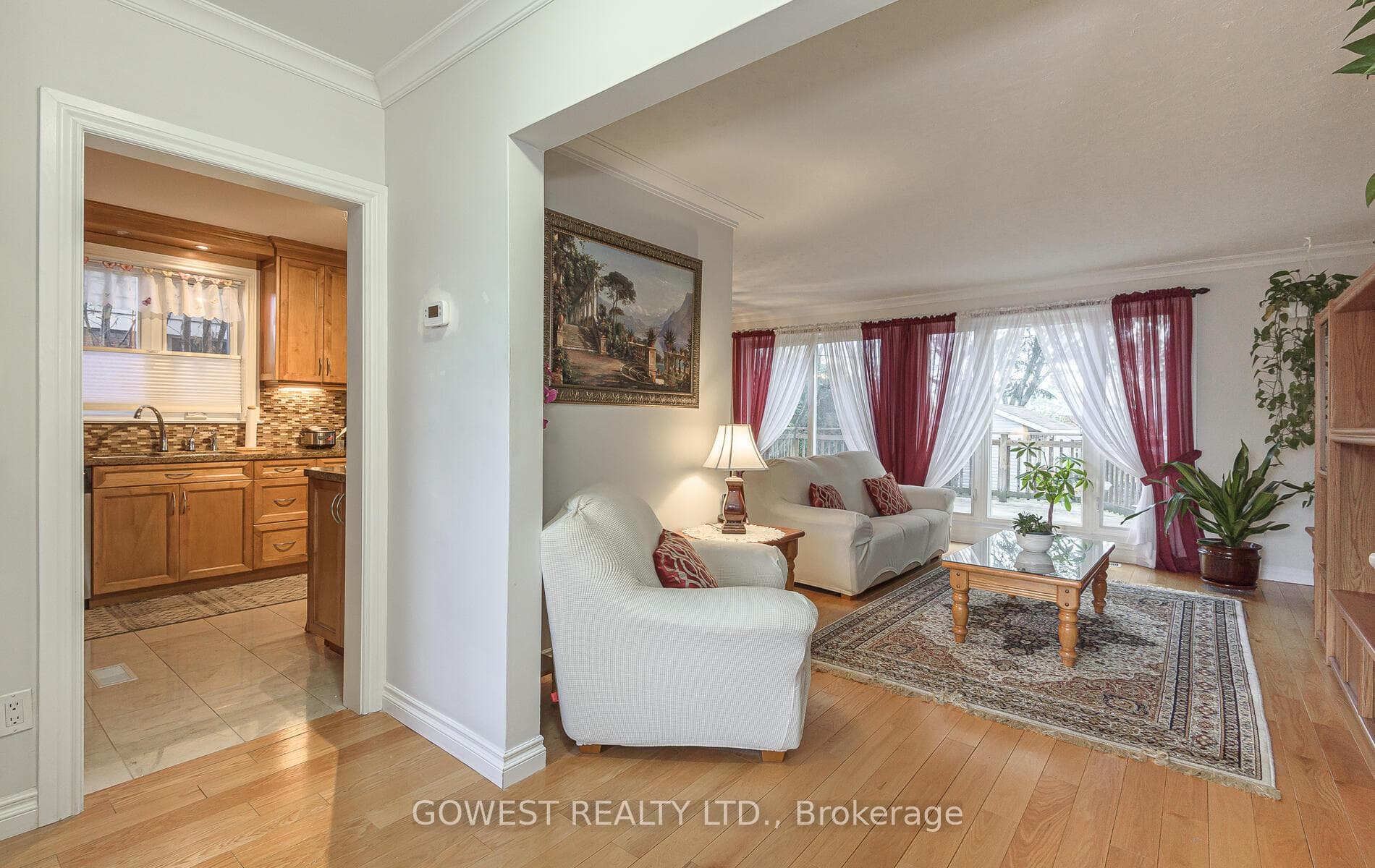 56 Panmure Crescent photo 9