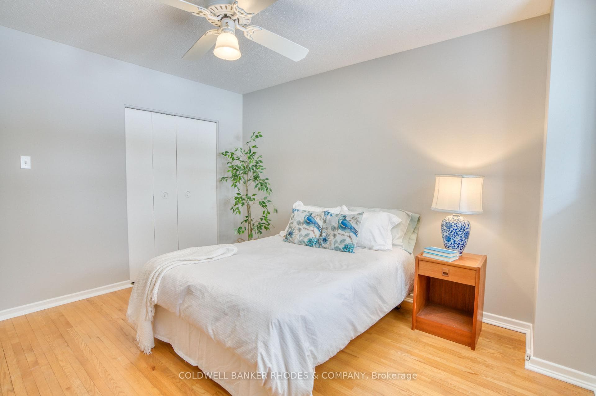1858 Sharel Drive photo 16
