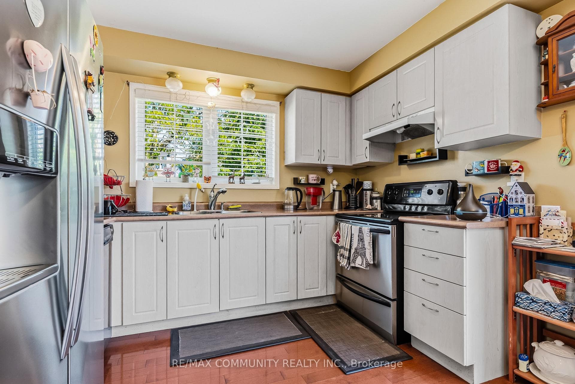 86 Armitage Crescent photo 15