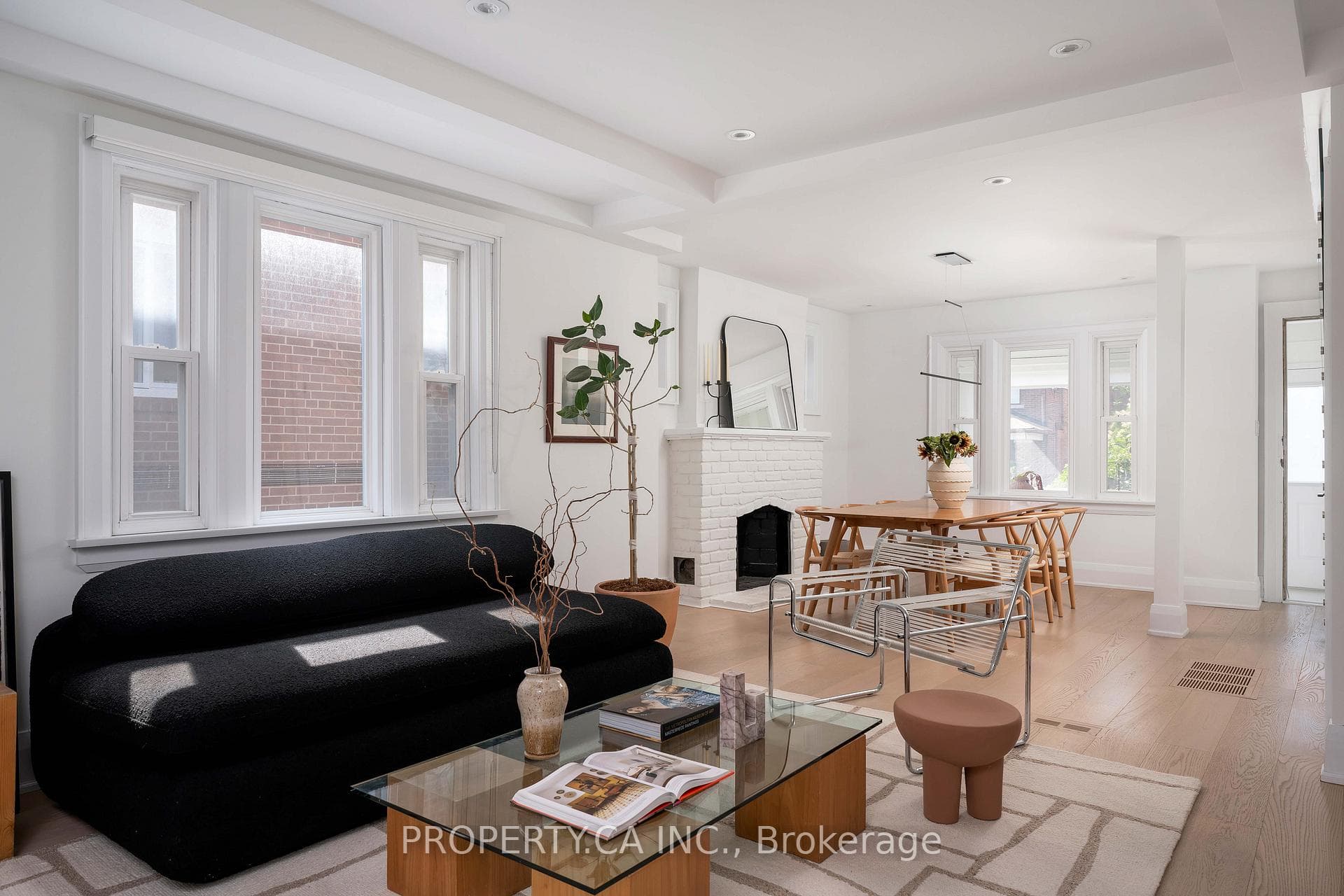 389 Winona Drive photo 5