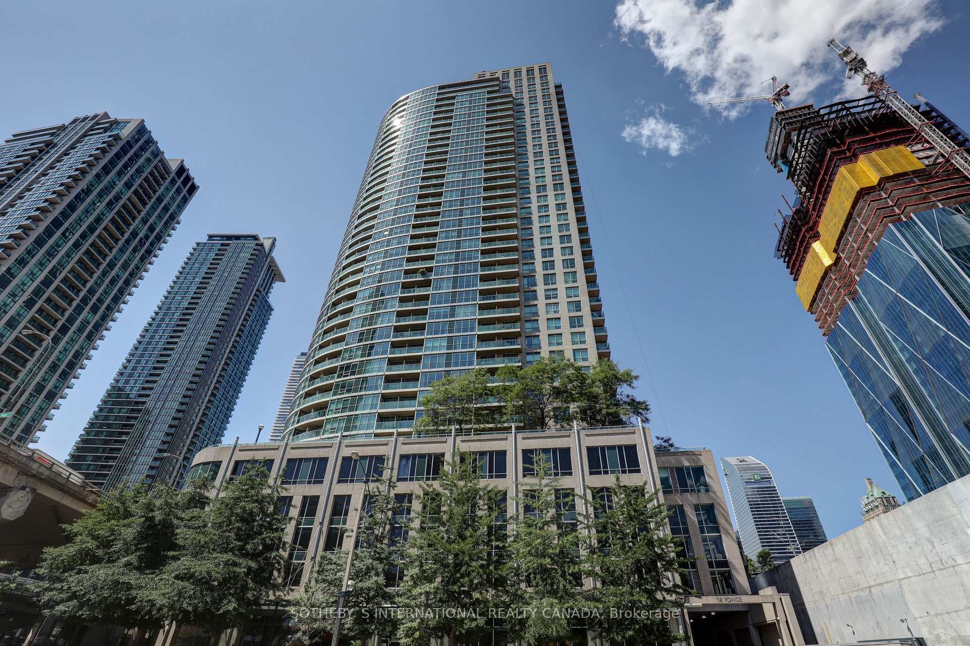 18 Yonge Street Unit 1512 photo 1