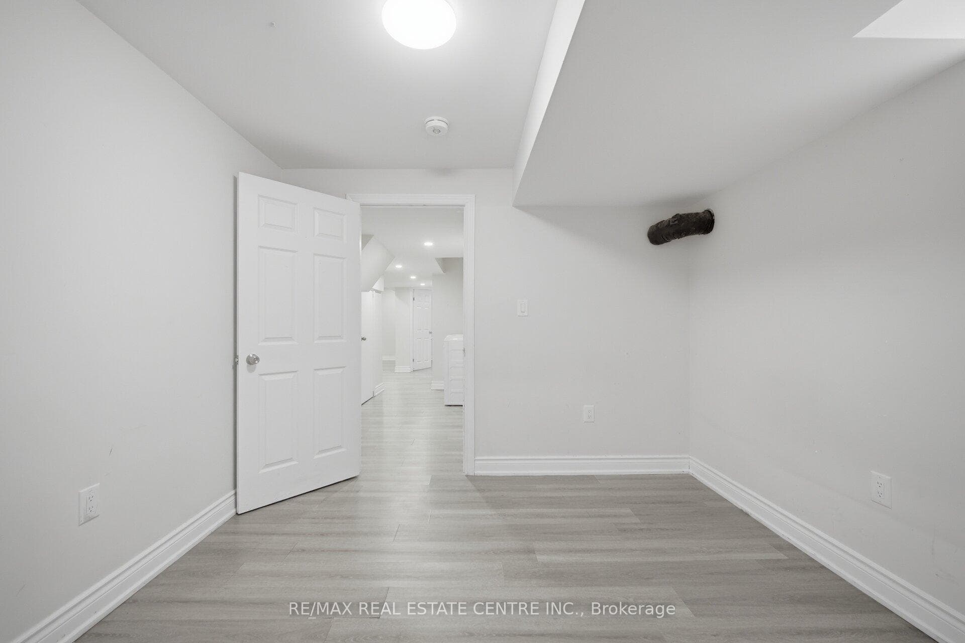 570 Windfields Farm Drive photo 44