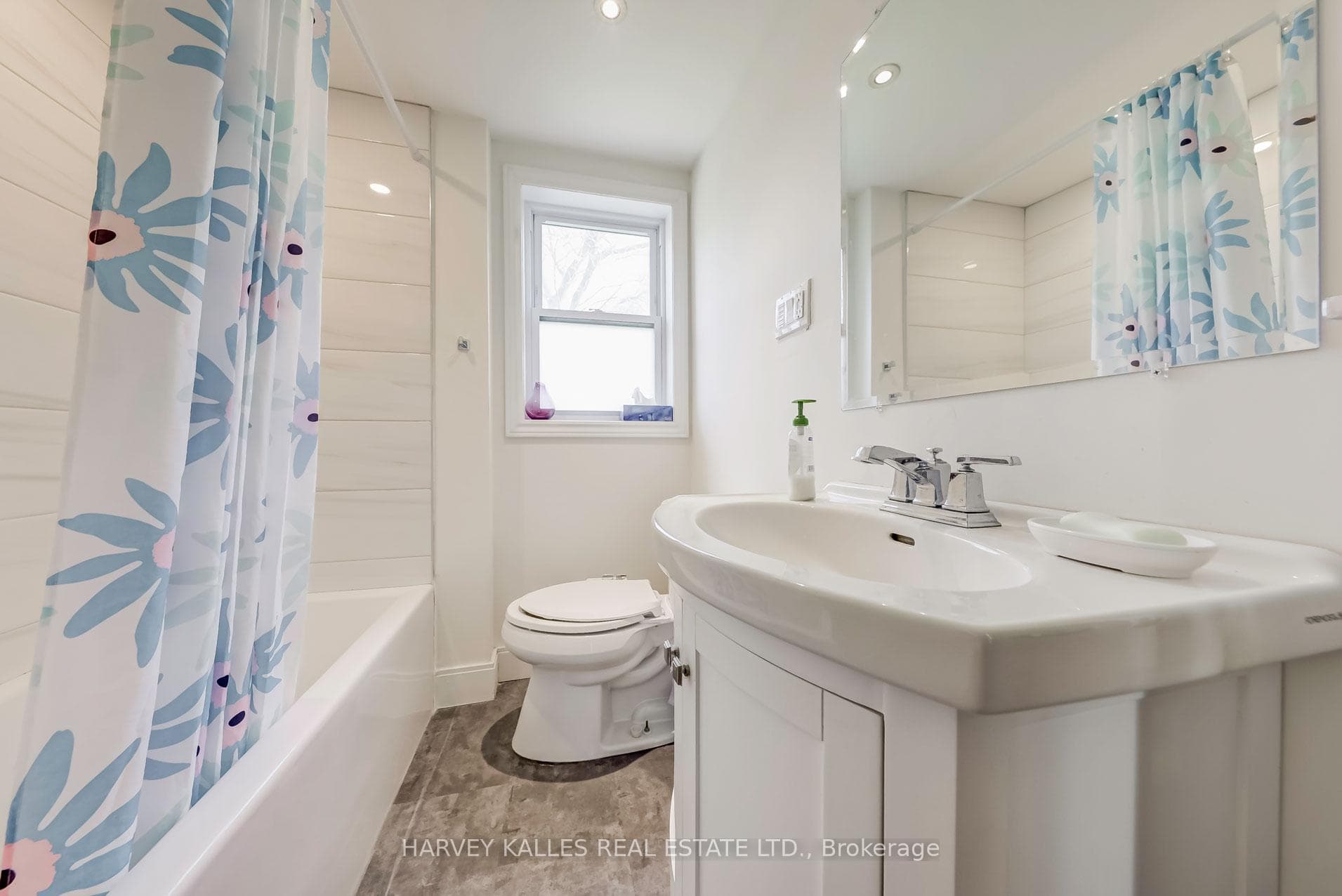 103 Centre Avenue photo 25