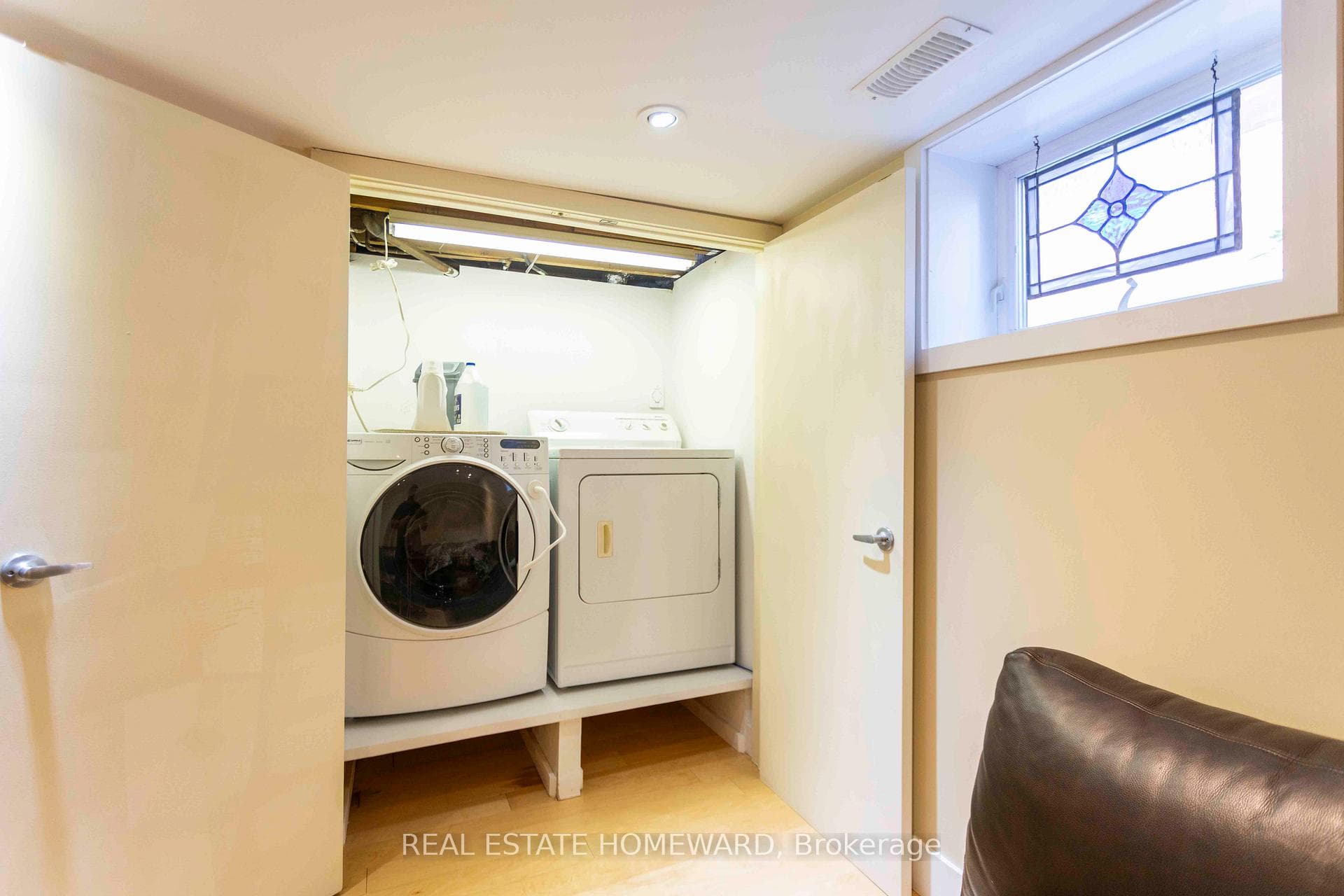 123 Ellington Drive photo 22