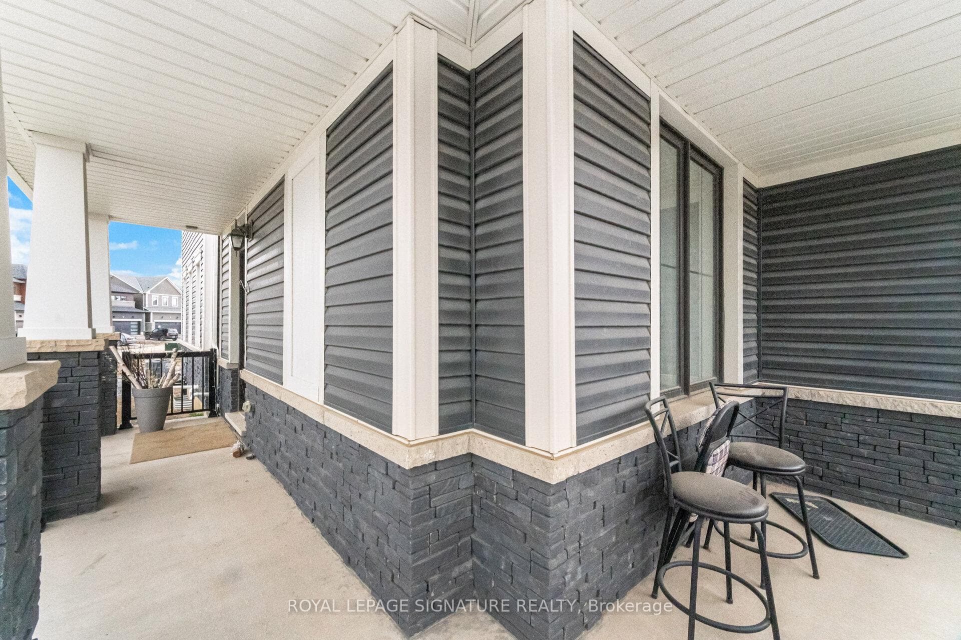 240 Velvet Way photo 10