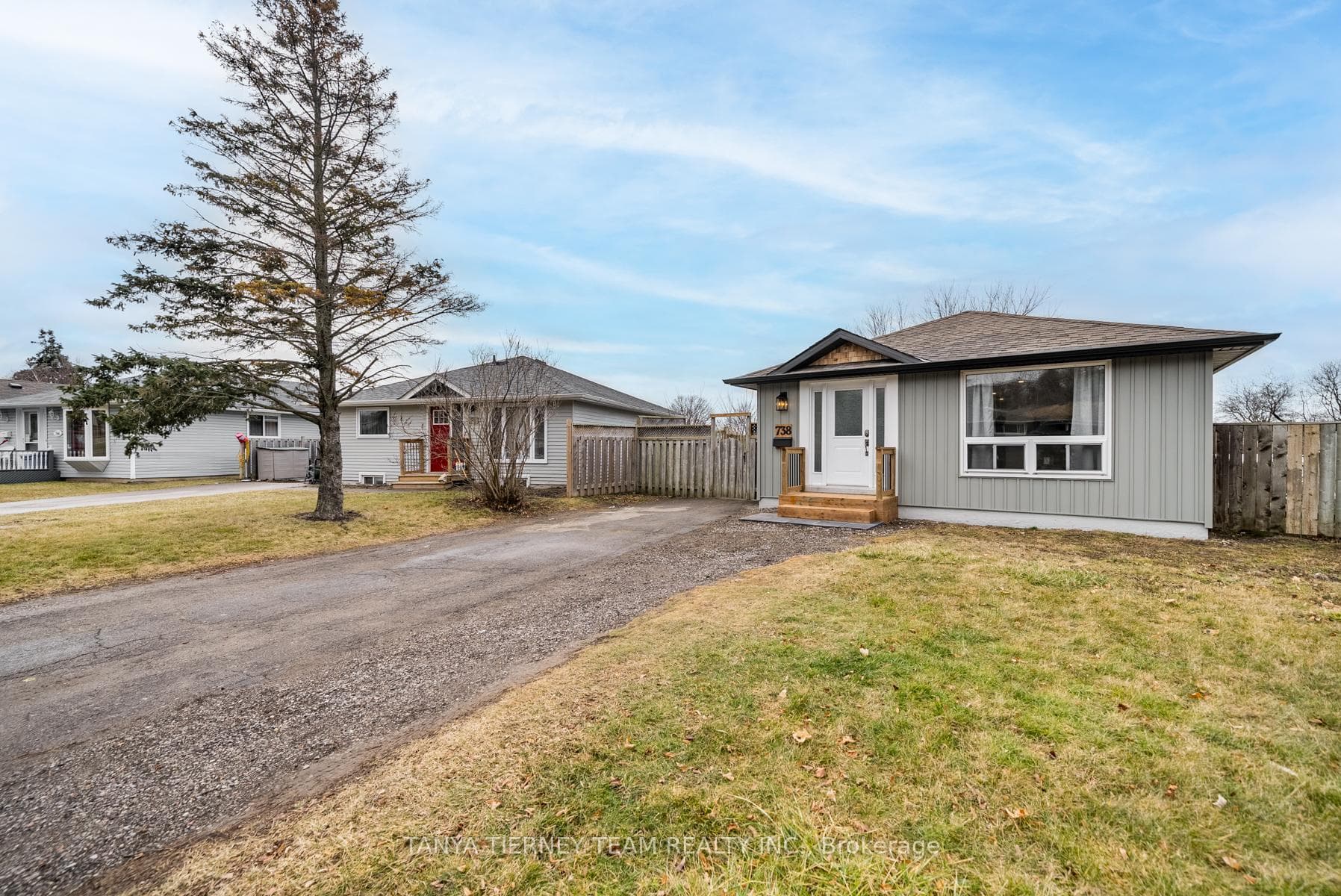738 Edna Court photo 3