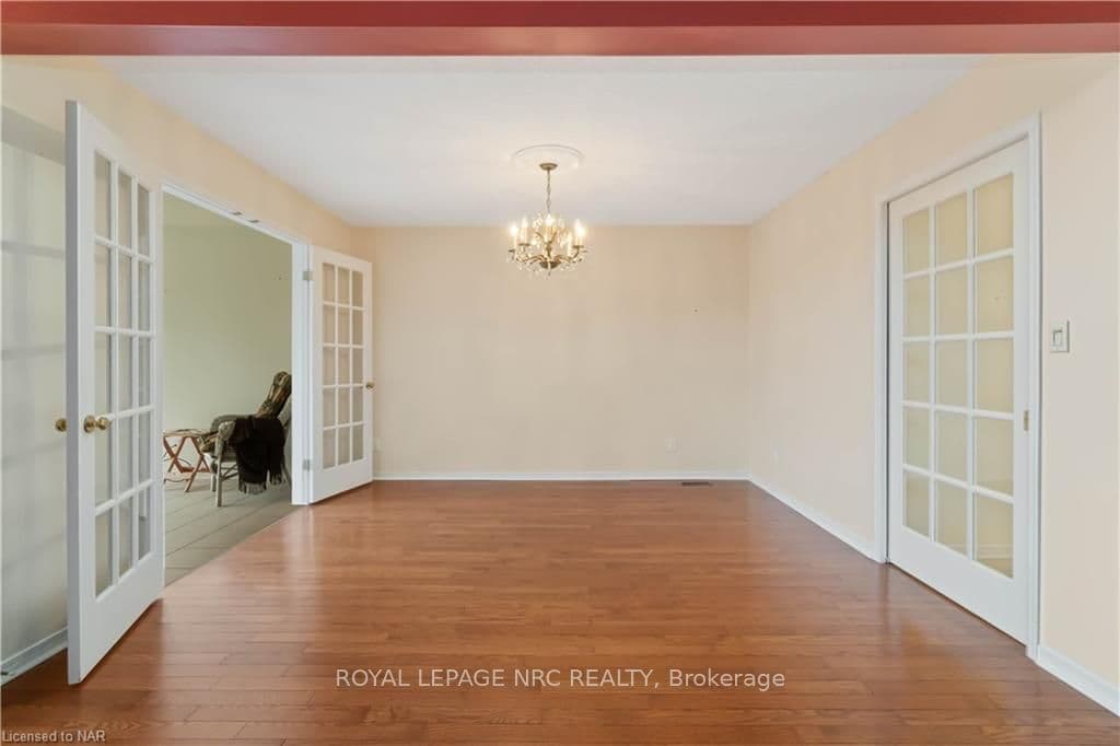 Formal Dining Room Area