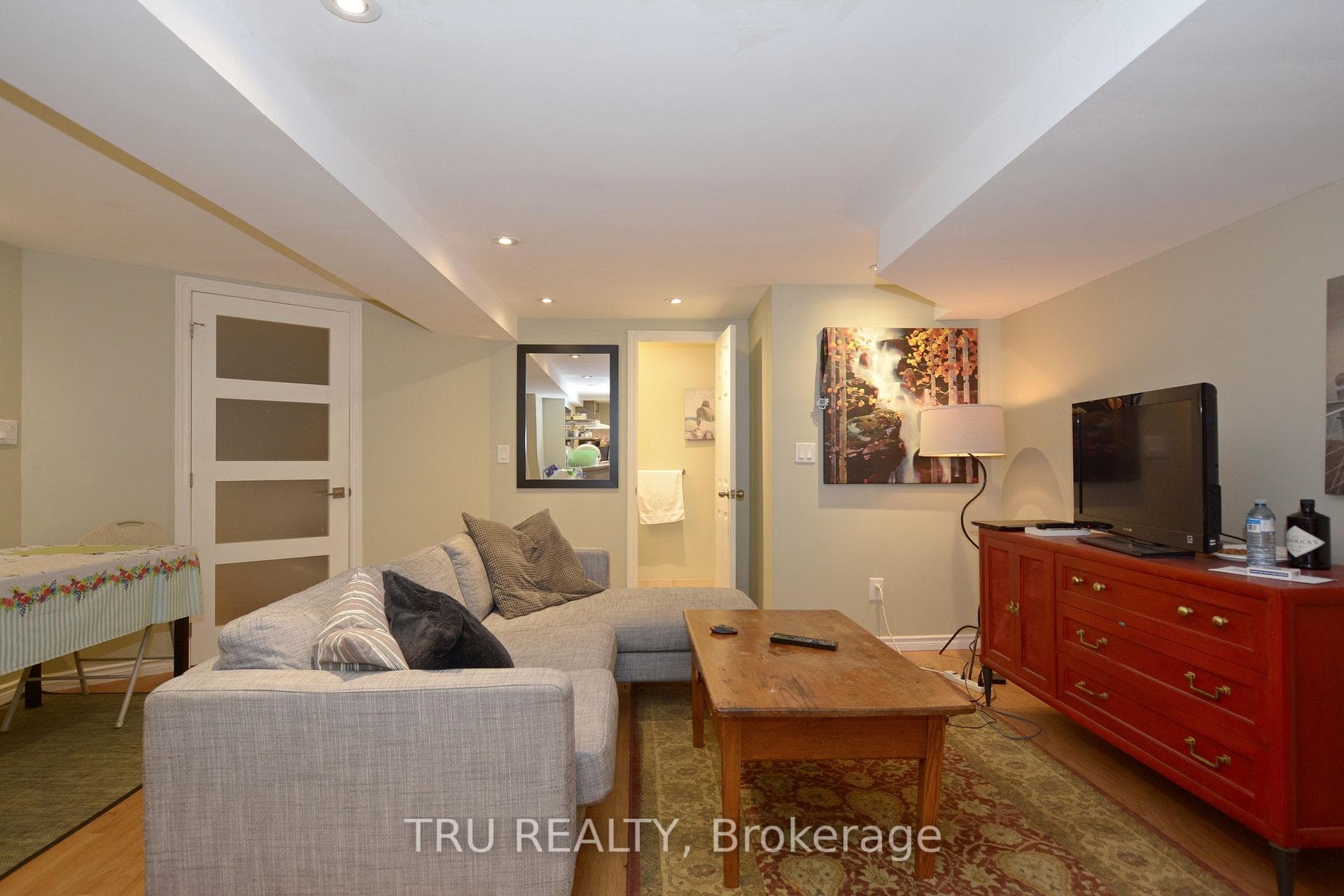 1106 Clyde Avenue Unit B photo 6