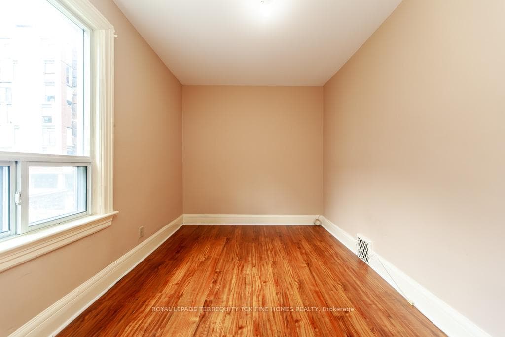96 Dovercourt Road photo 22