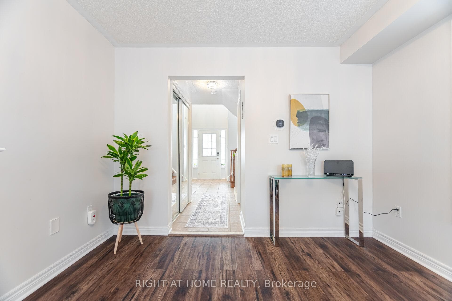 1071 Kennedy Circle photo 5