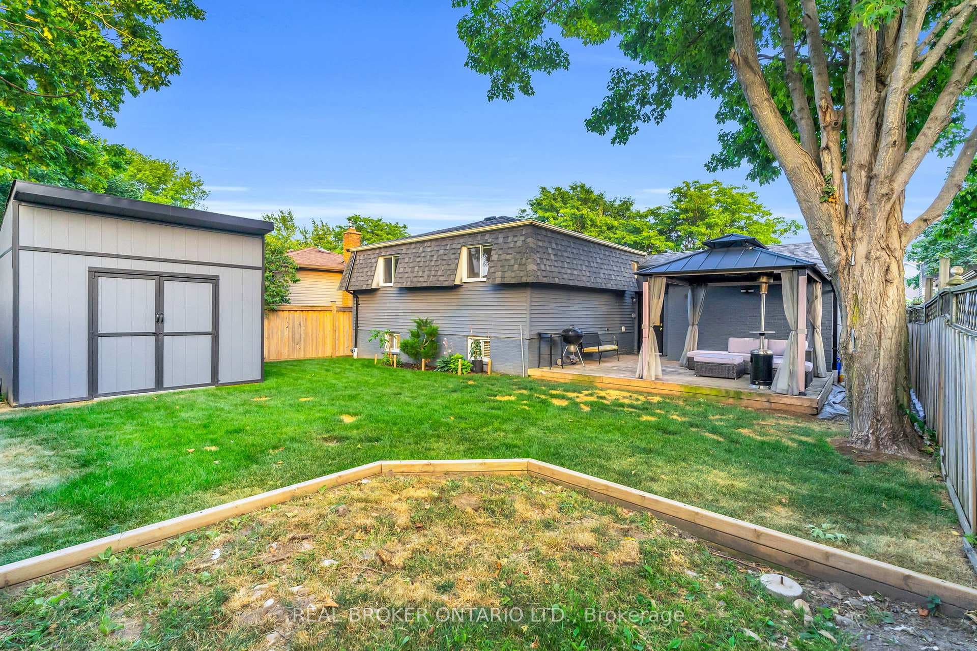 156 Edelwild Drive photo 32