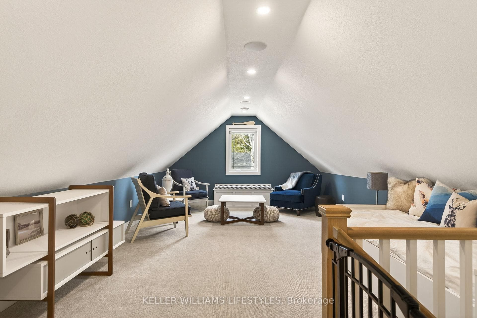 22 Delevan Street photo 36