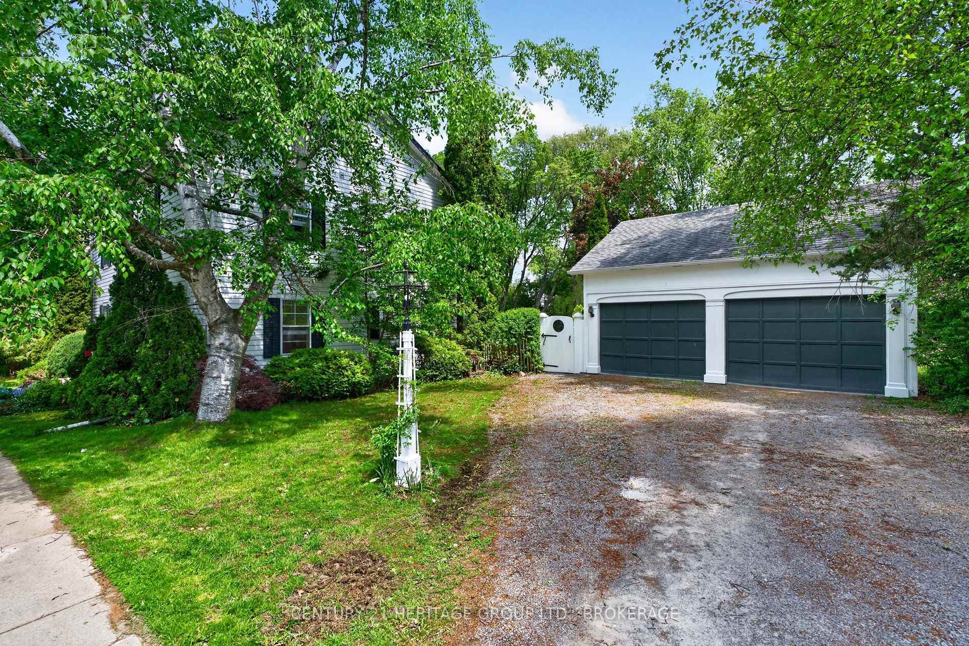 136 Old Danforth Road photo 4