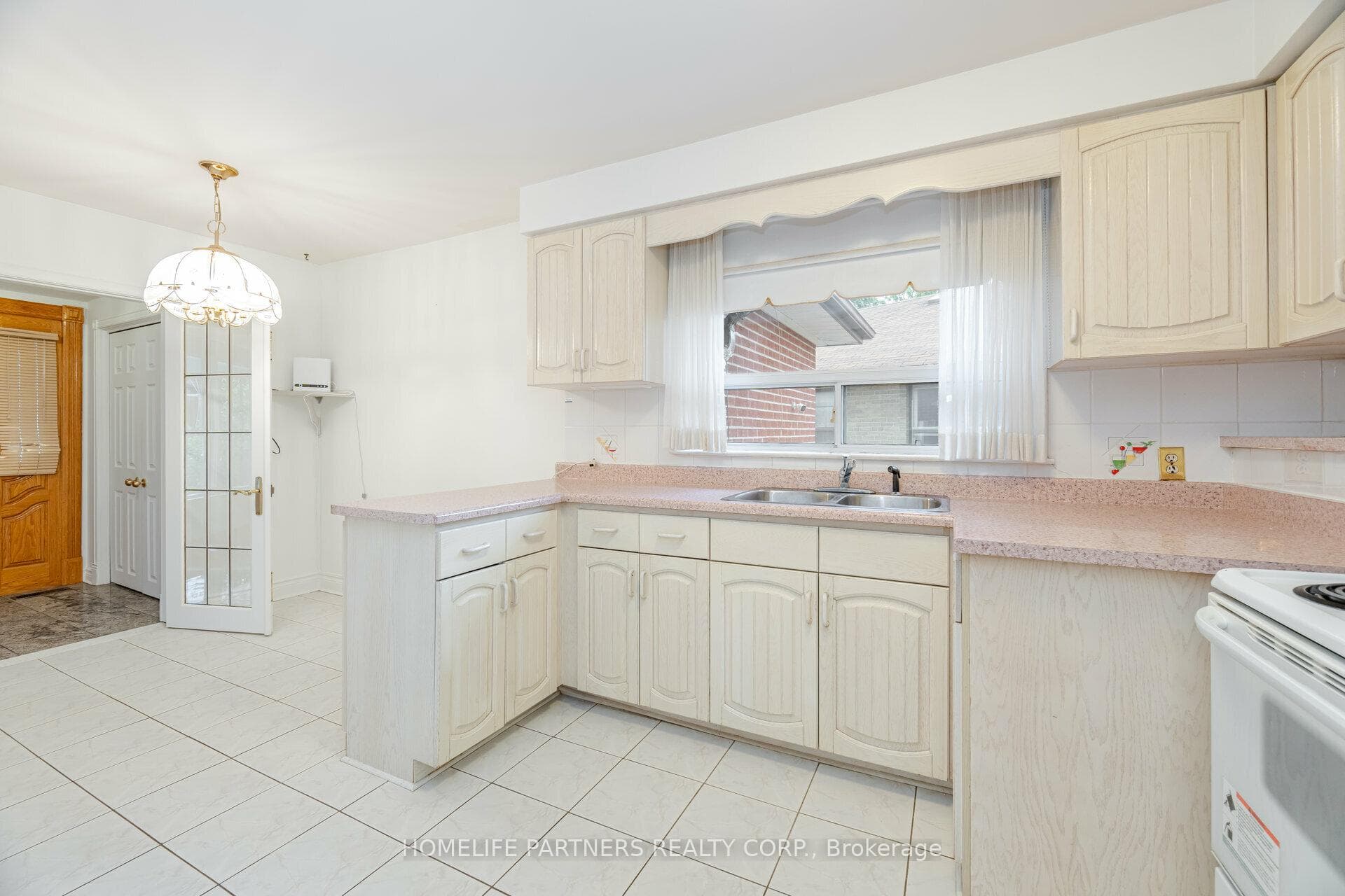 46 Ironwood Road photo 12