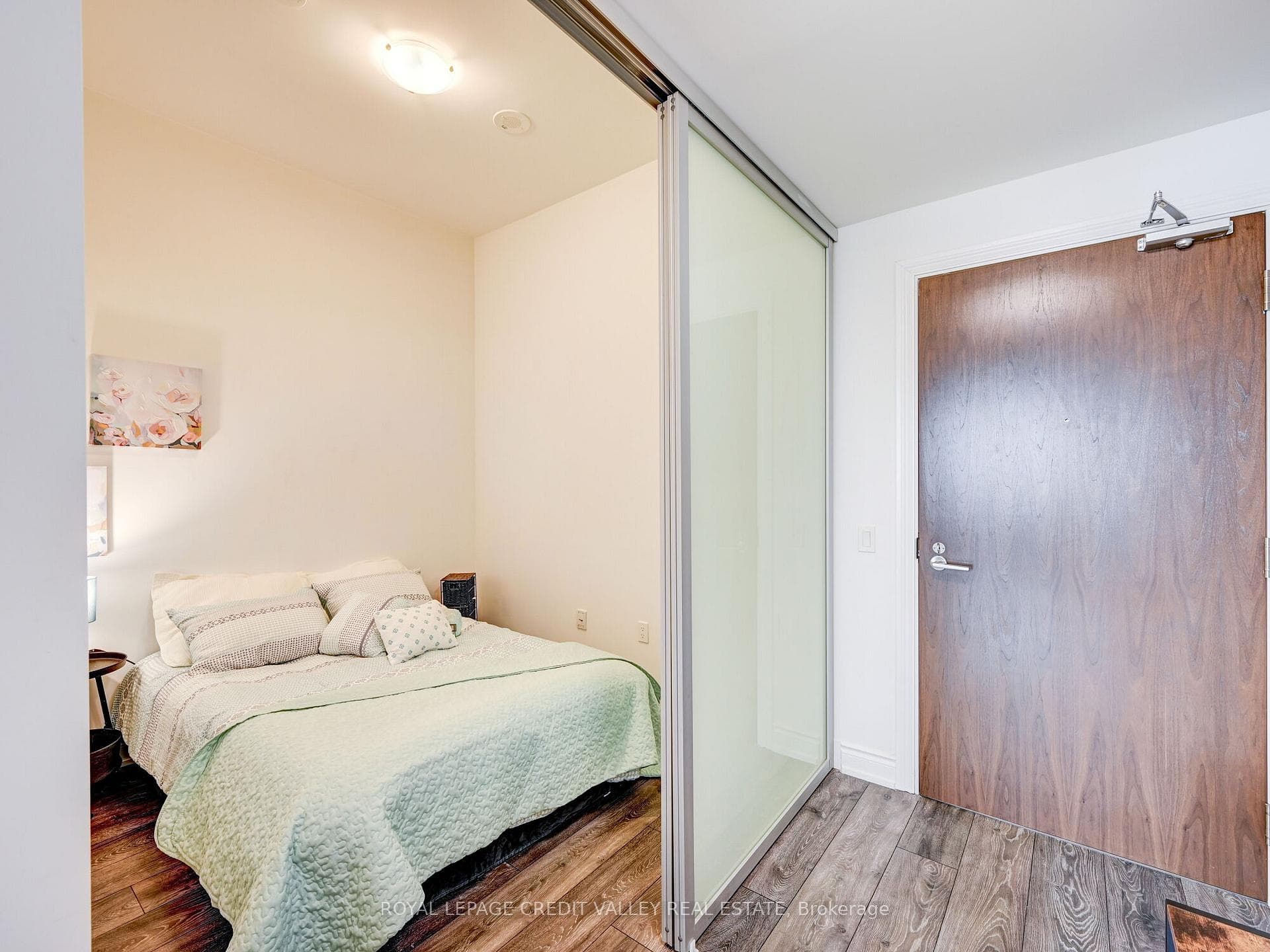 1050 Main Street Unit 613 photo 18
