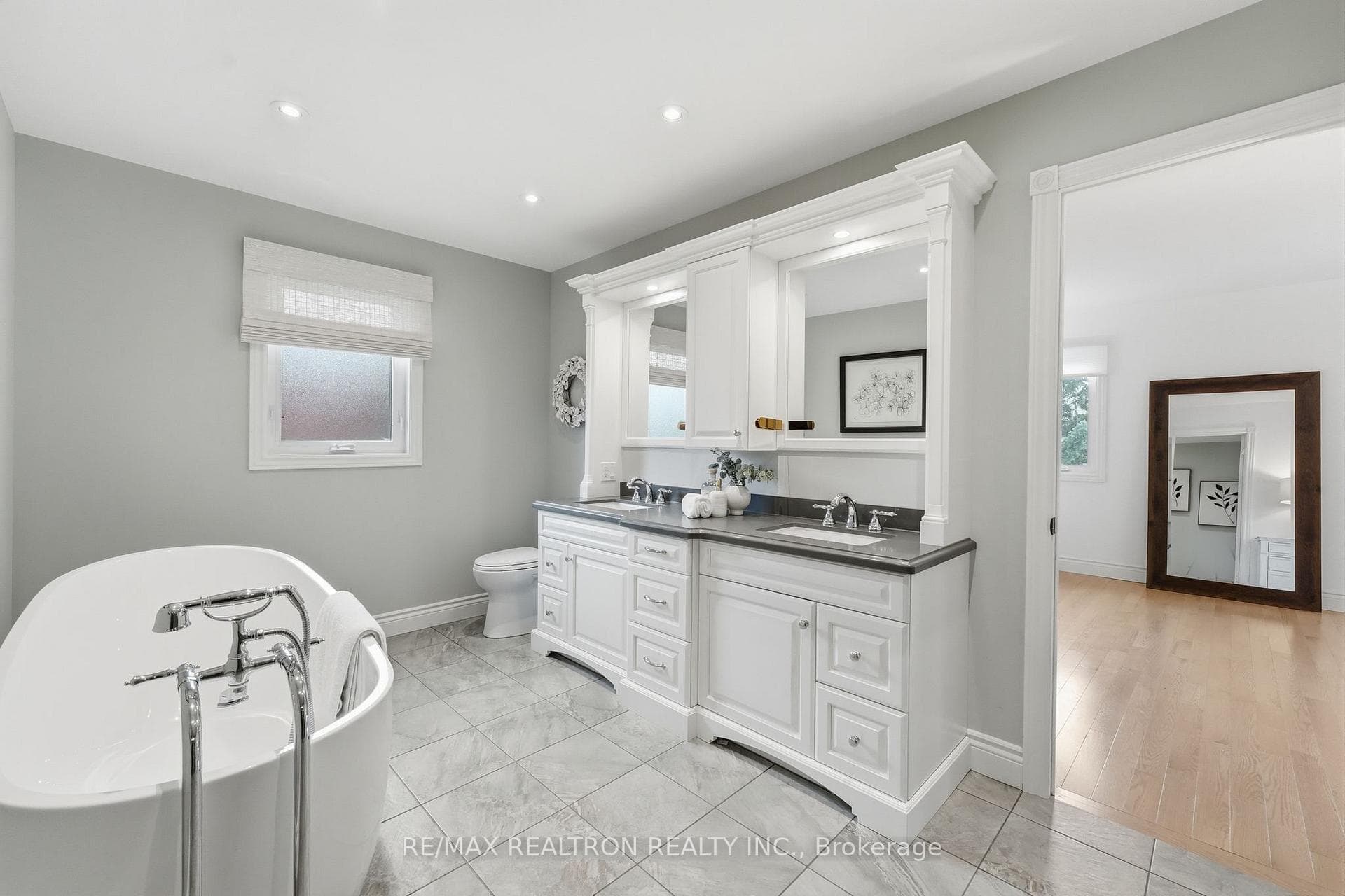 653 Exceller Circle photo 28