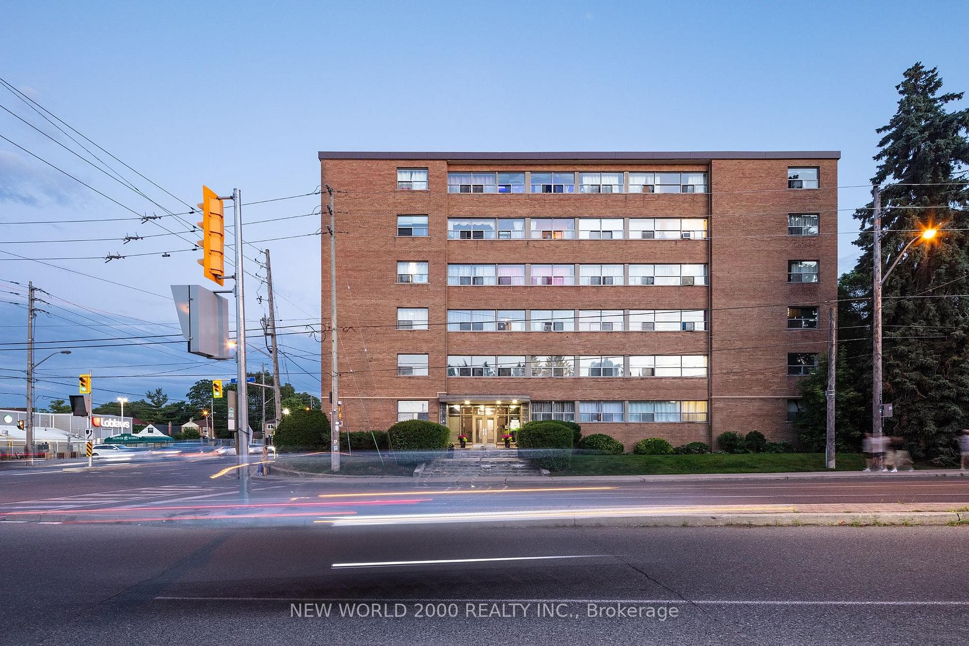 1220 Bayview Avenue Unit 208 photo 11