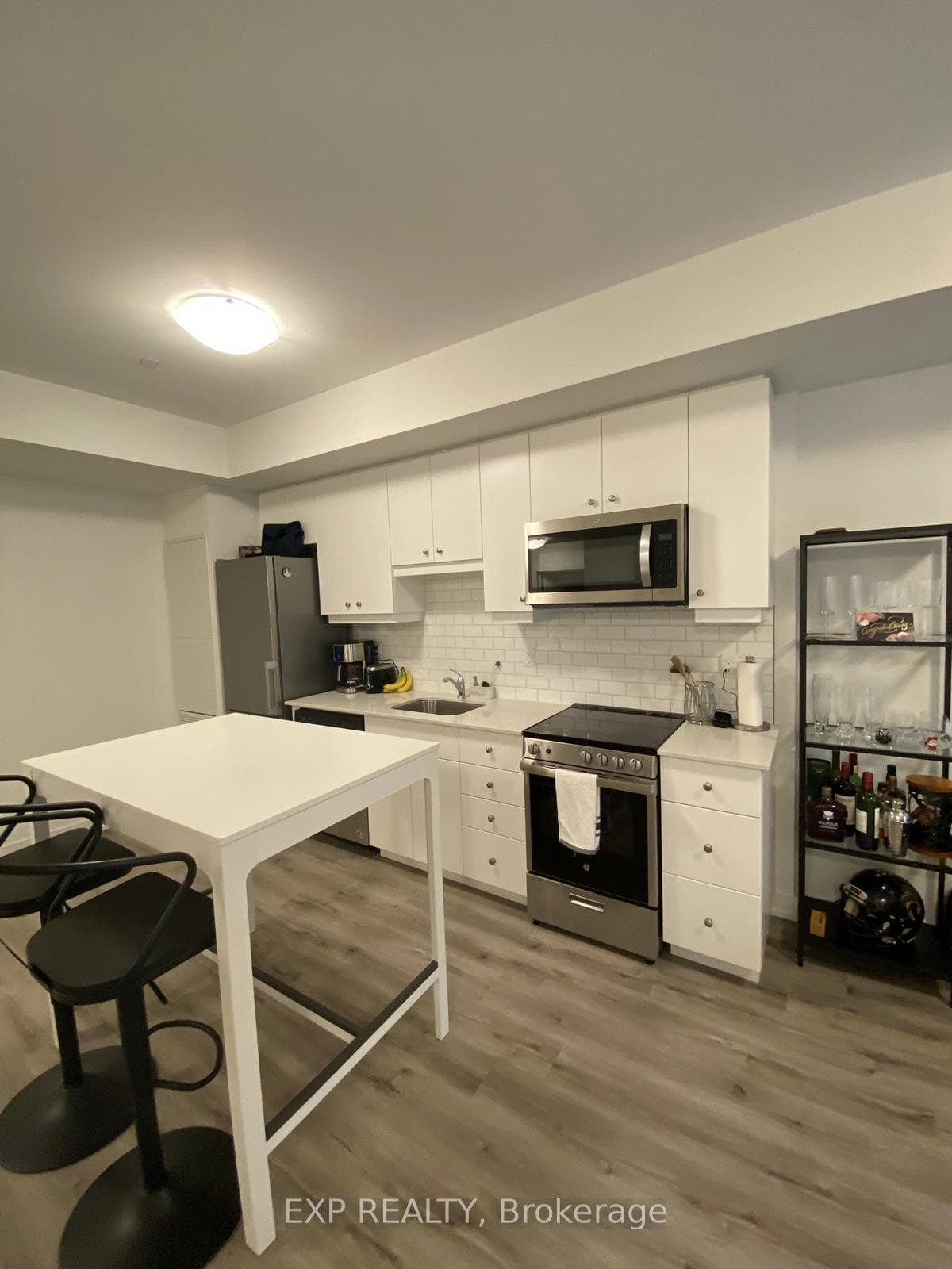 243 Norrthfield Drive Unit 308 photo 3