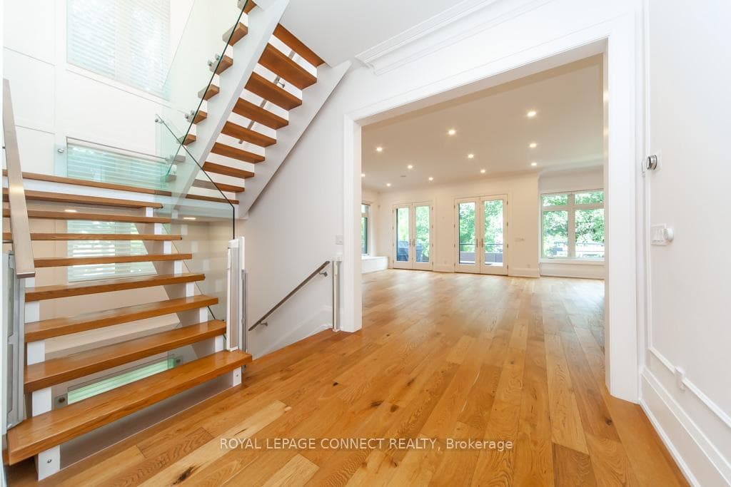 46 Gwendolen Avenue photo 7