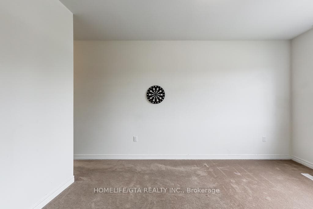 48 Boone Crescent photo 28