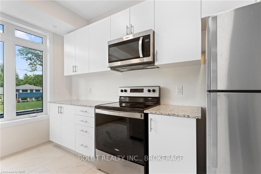 150 GLENDALE Avenue Unit 23 photo 12