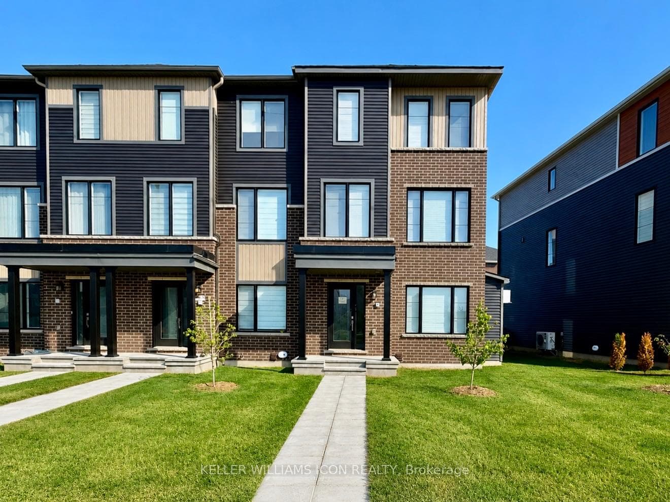 349 Clearpath Private photo 2