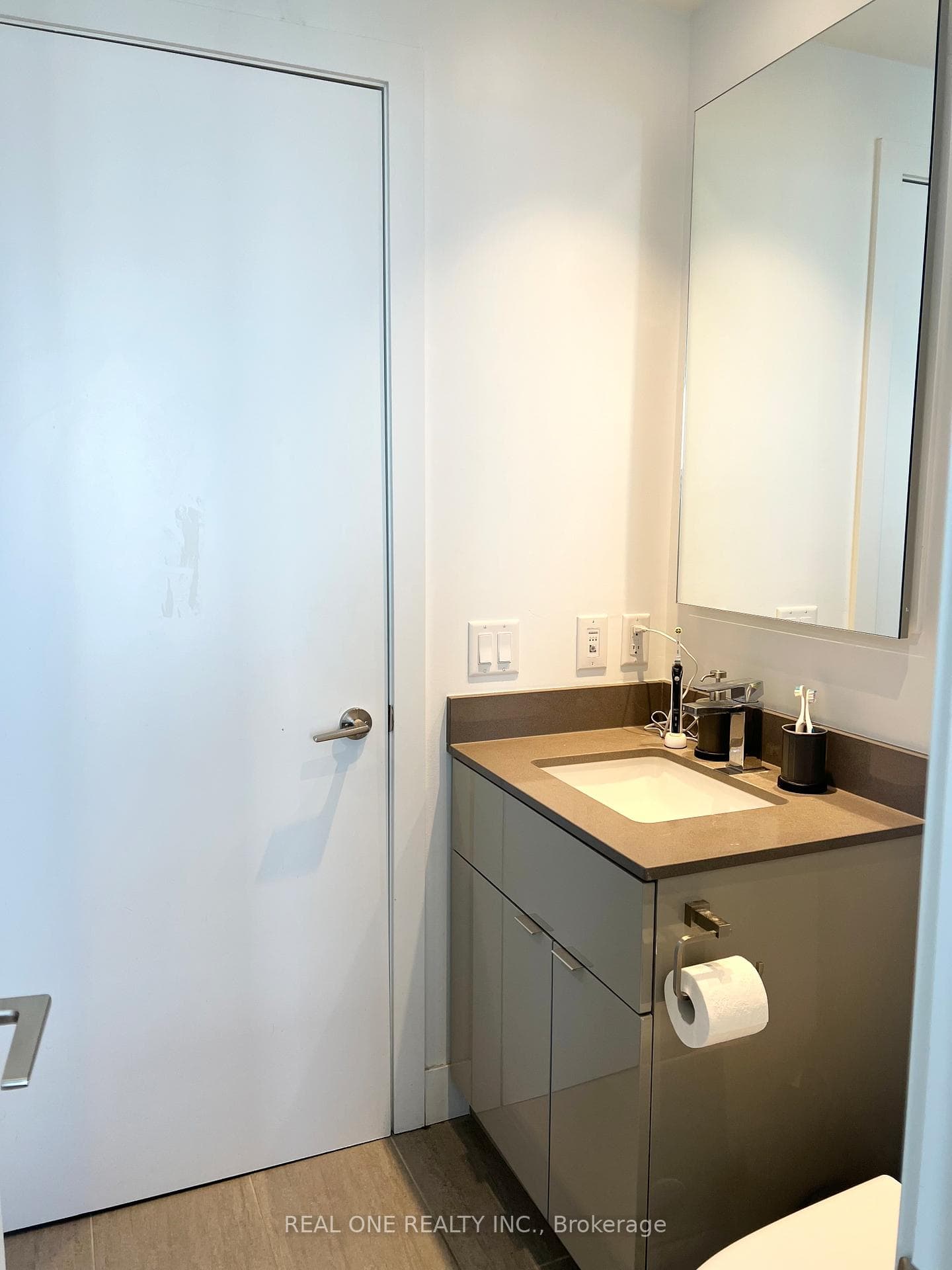 7 Grenville Street Unit 4910 photo 6