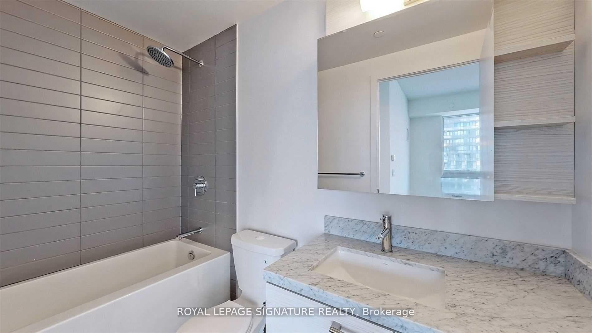2221 Yonge Street Unit 2711 photo 16