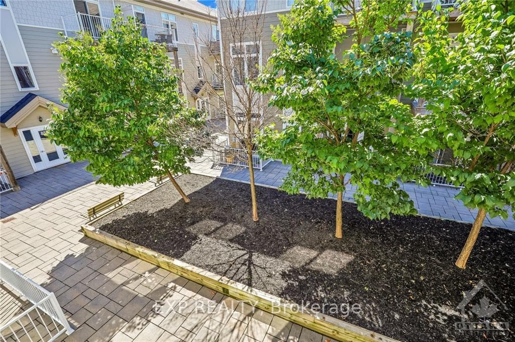 849 BLACKCOMB Unit D photo 26