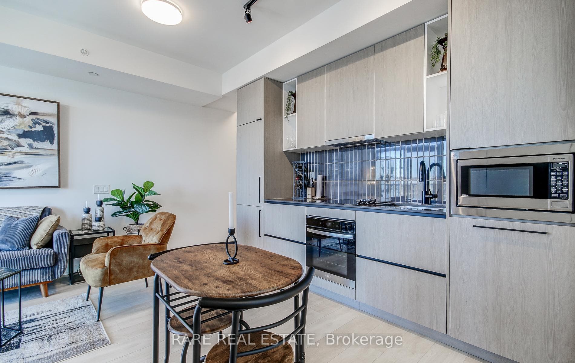 1285 Dupont Street Unit 1305 photo 9
