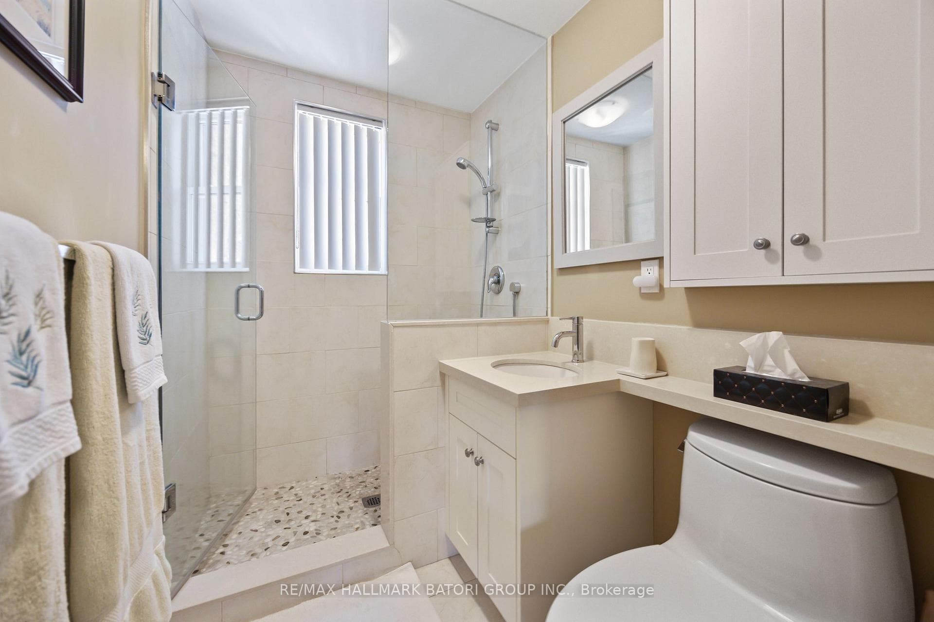 20 Rowley Avenue photo 14