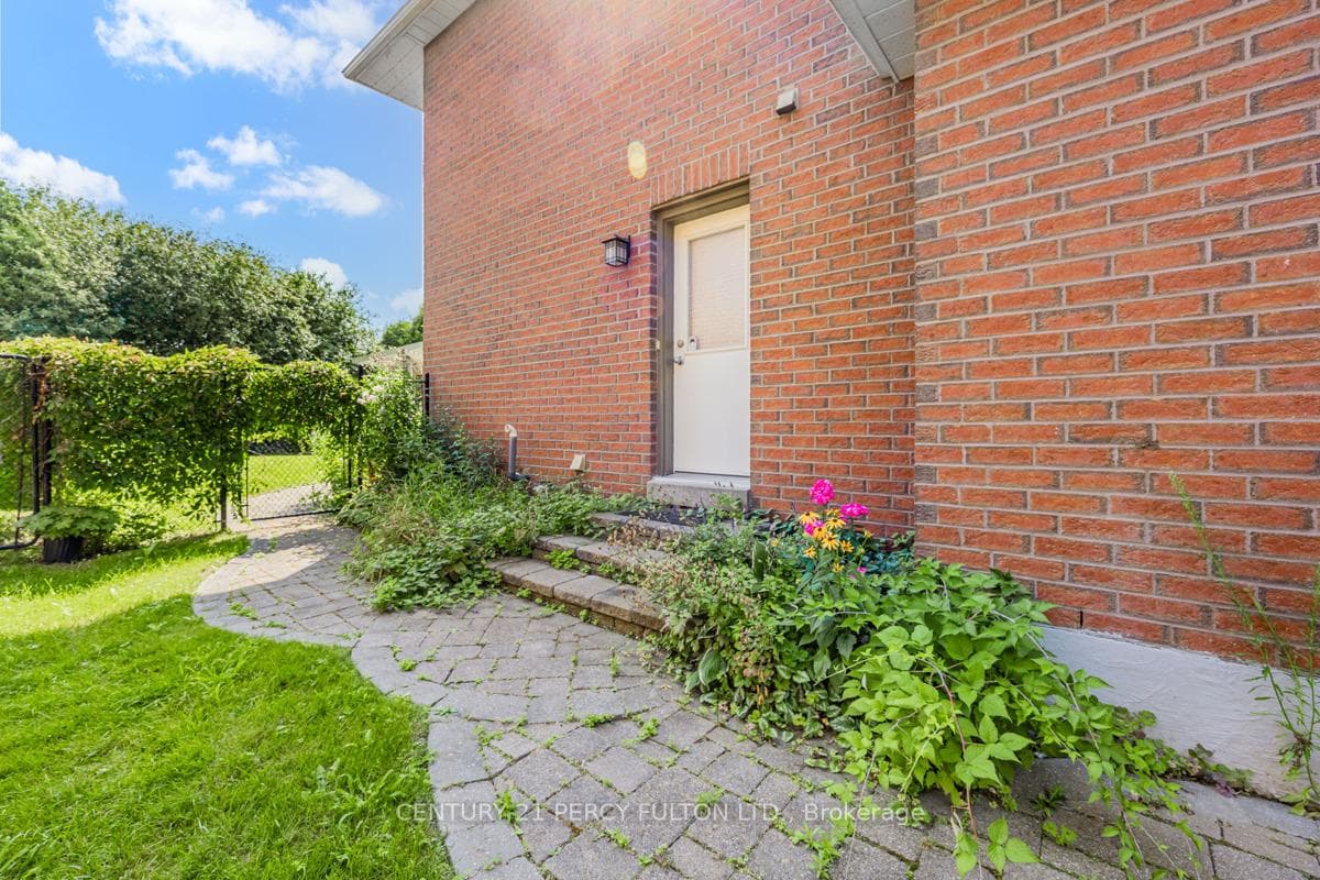 9 Lacey Drive photo 37