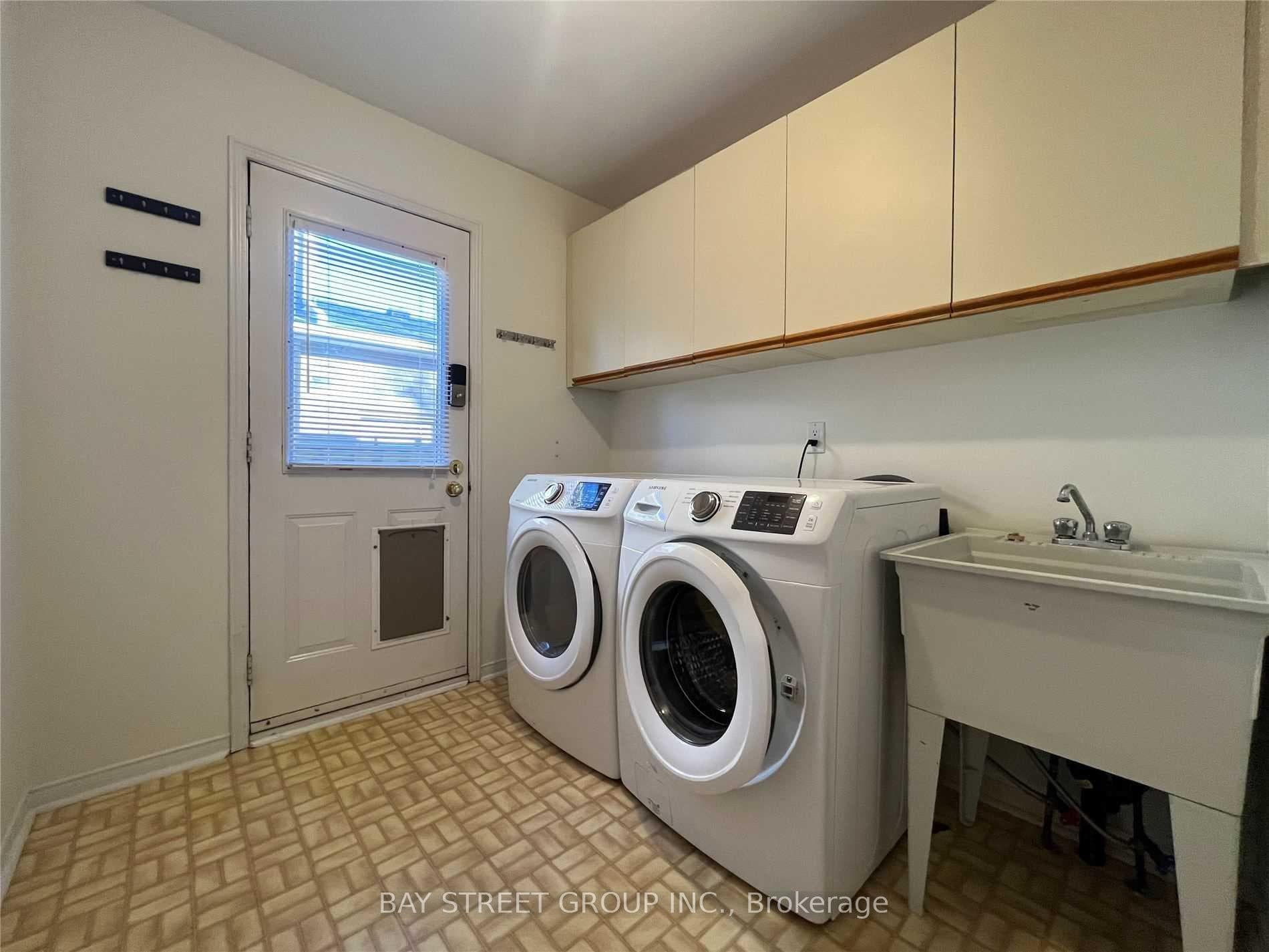 342 Carrier Lane photo 12