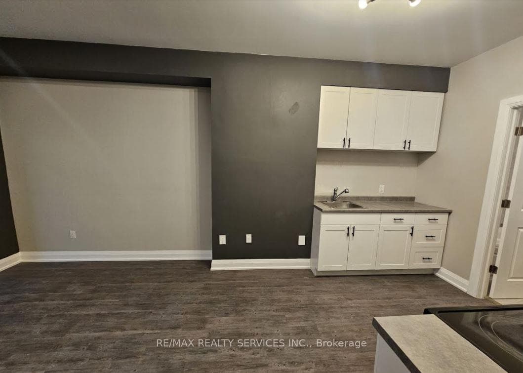 14 Ashford Place Unit Lower photo 7