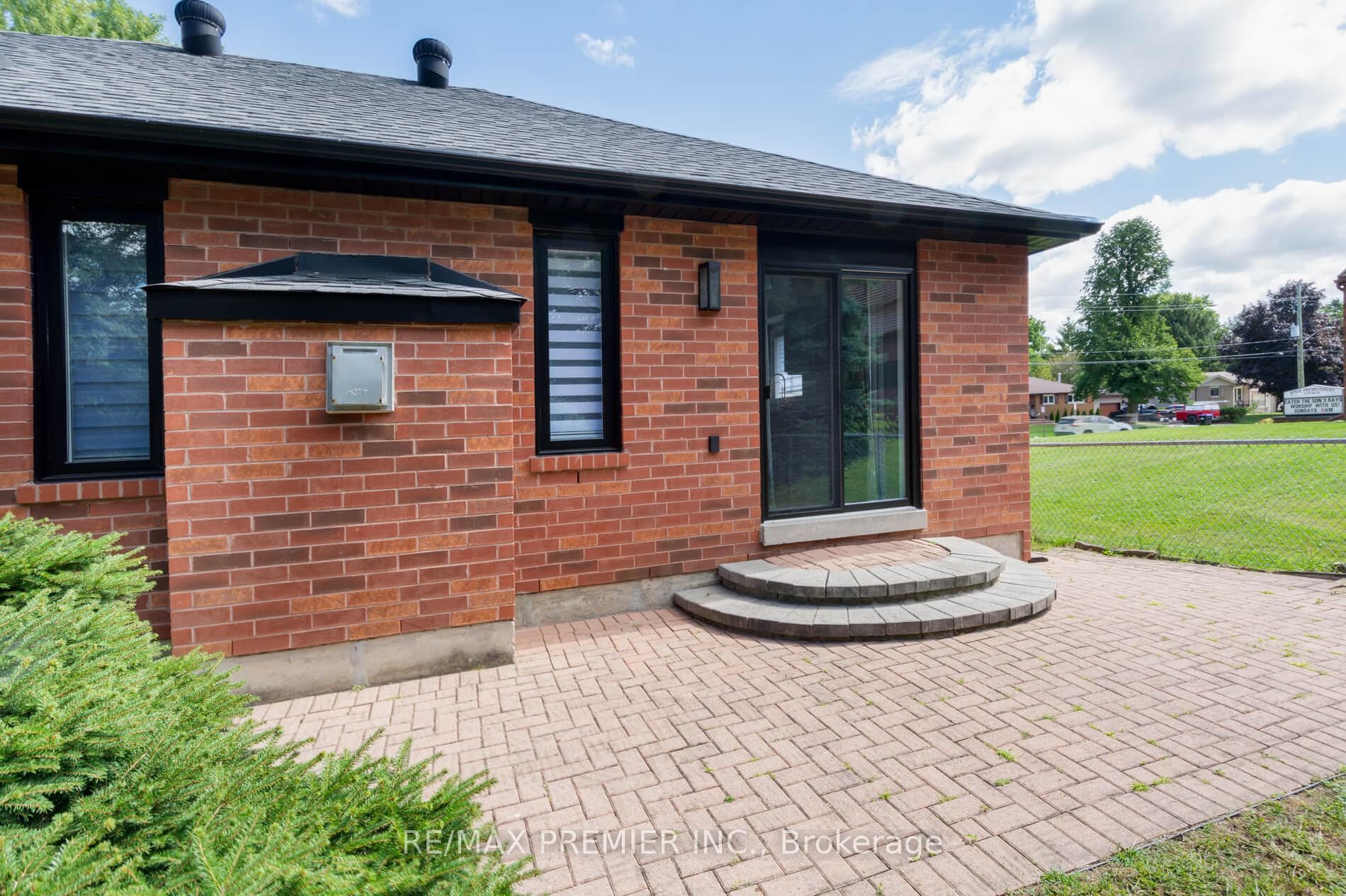 154 King Street photo 27