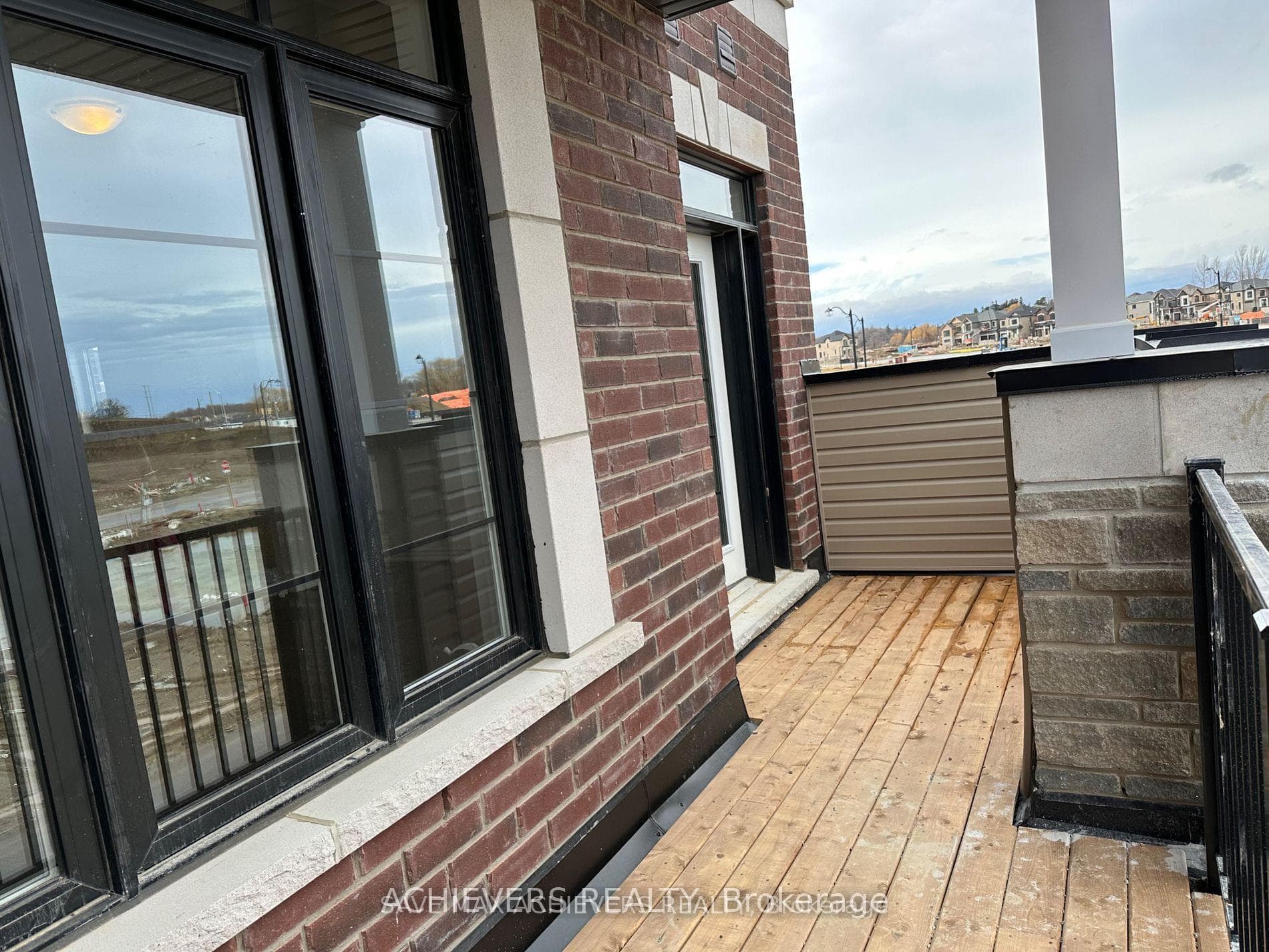52 Monreau Drive photo 12