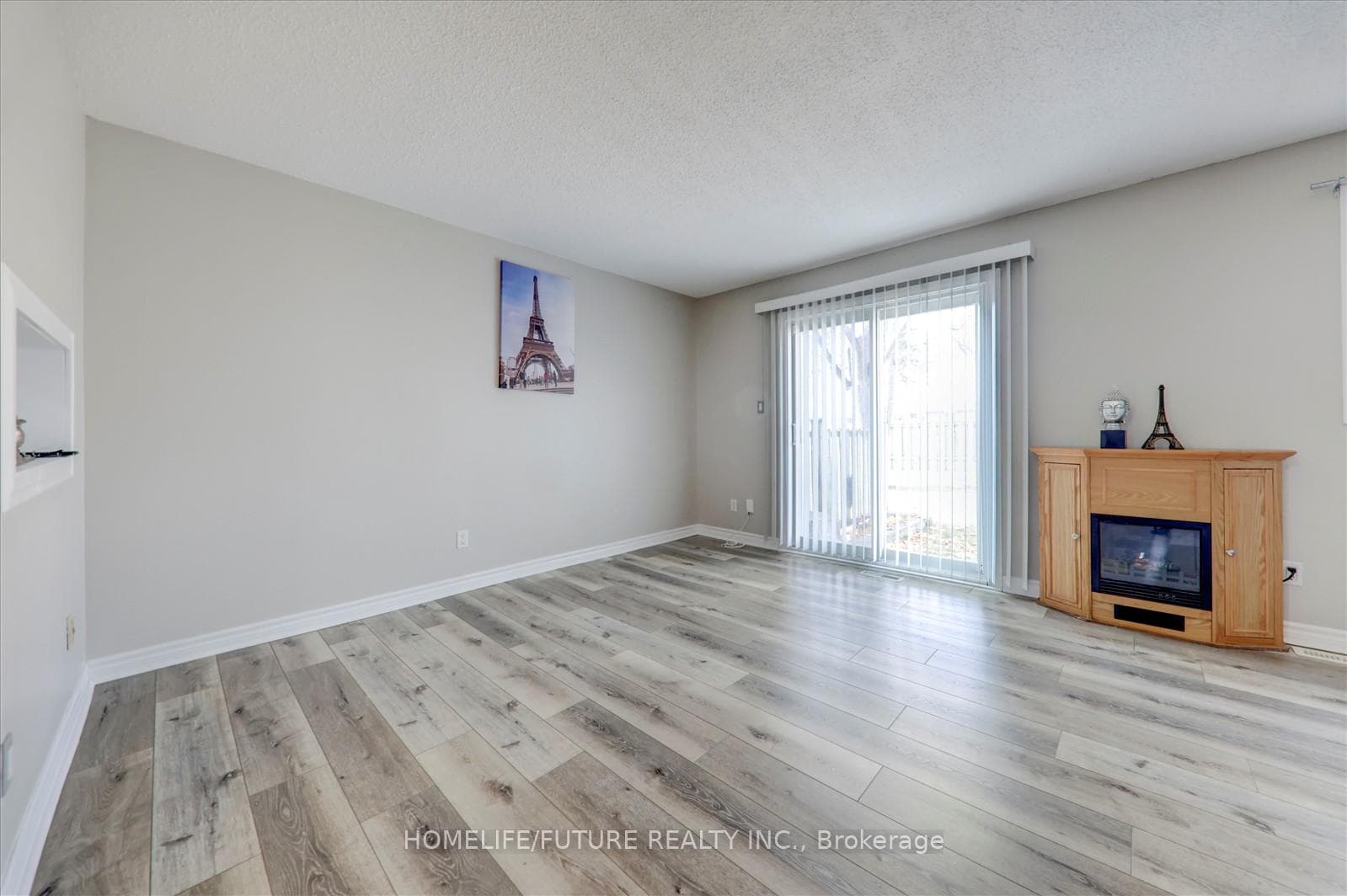 1055 Central Park Boulevard Unit 23 photo 11