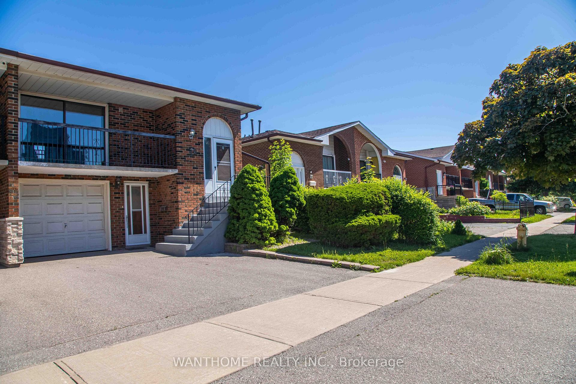 56 Hickorynut Drive photo 2