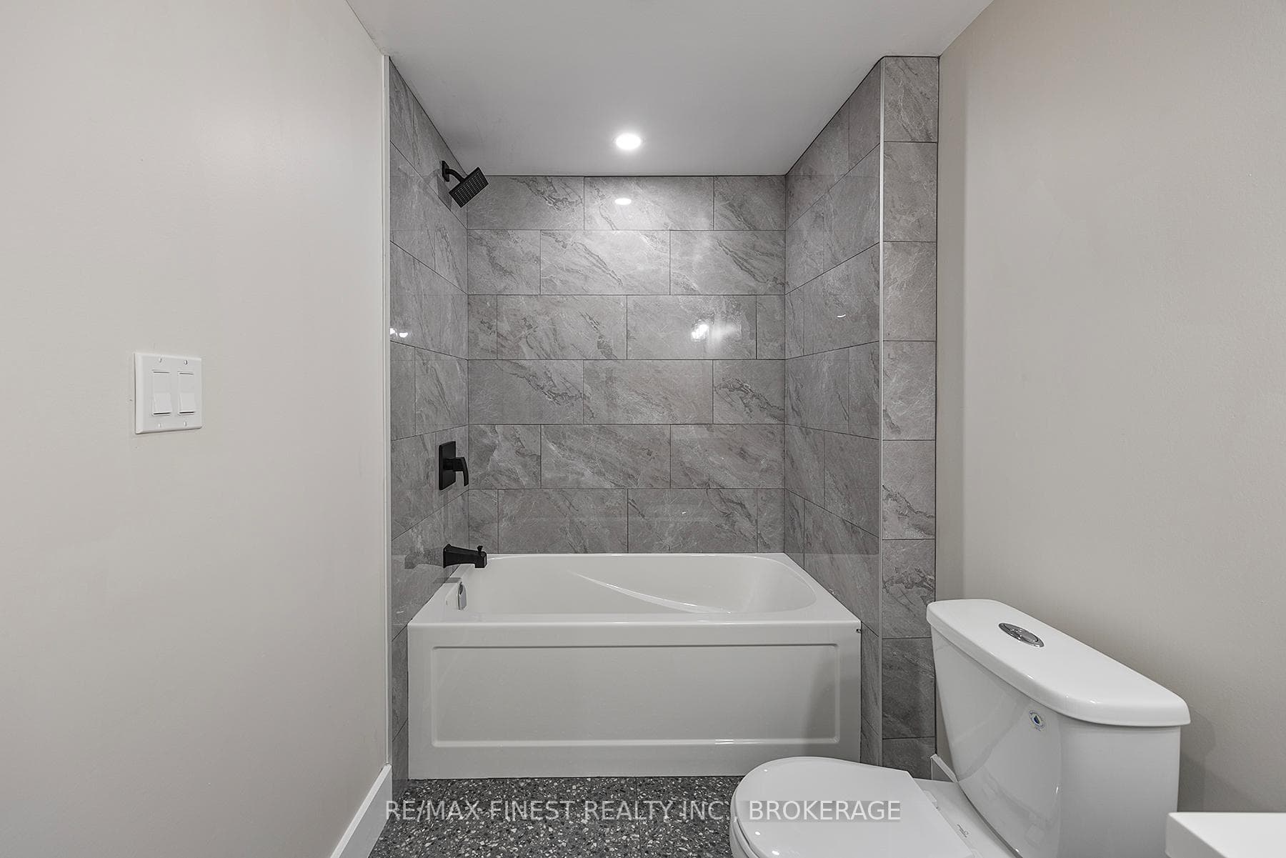202 Caton Road photo 26
