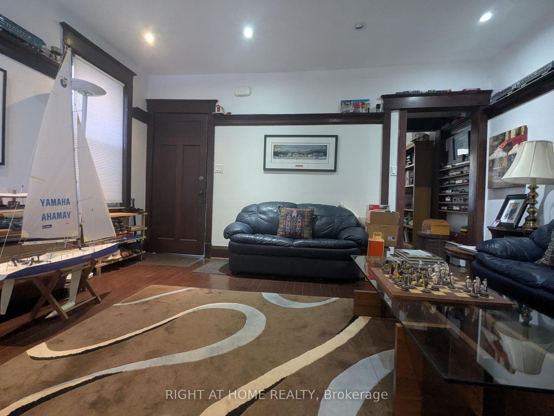 239 Woodbine Avenue photo 22