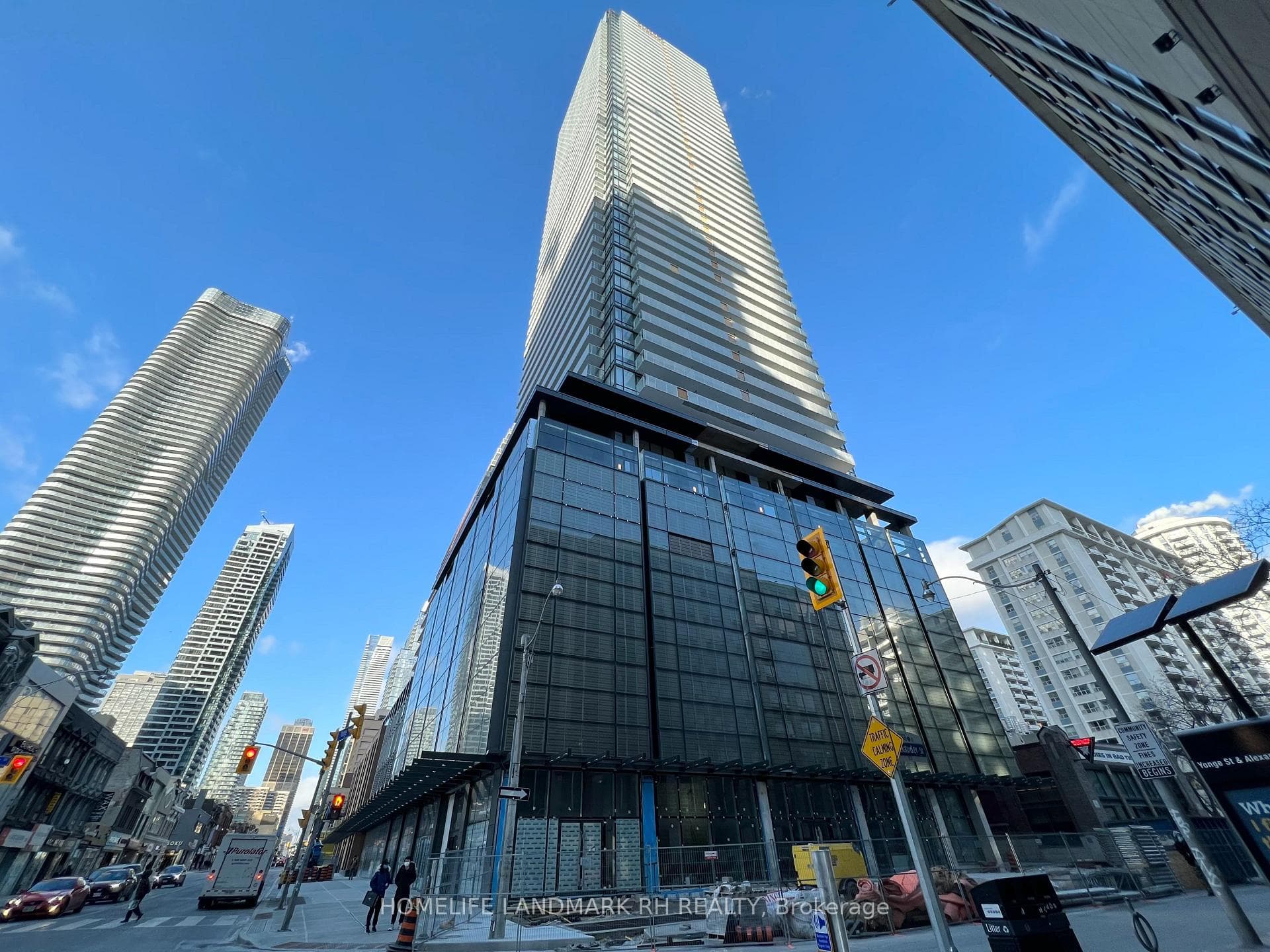 501 Yonge Street Unit 4803 photo 1