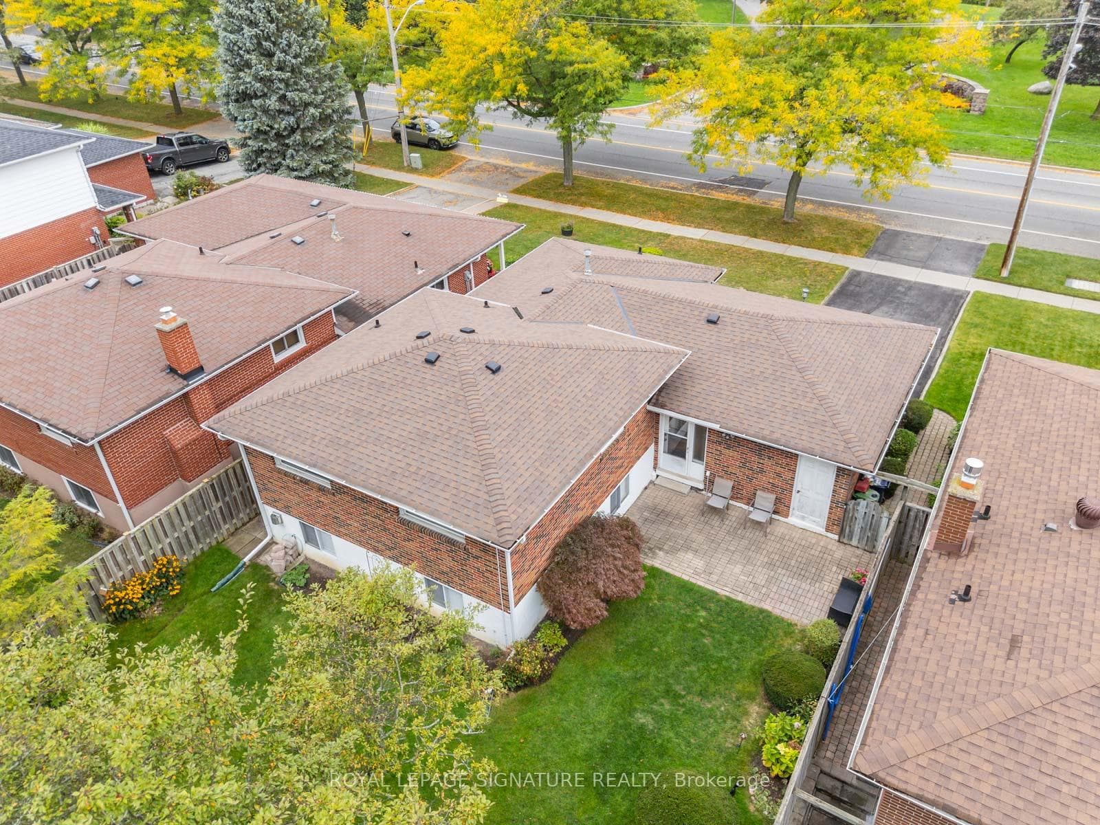 393 Lawson Road photo 37
