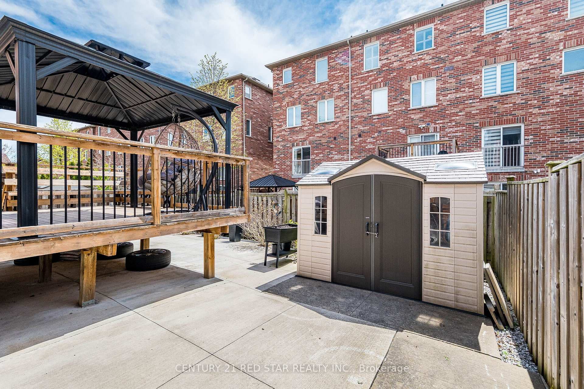 396 Derrydale Drive photo 41