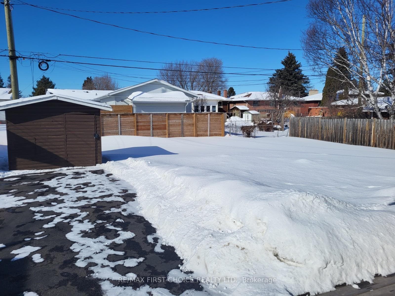 523 Westminster Street photo 4