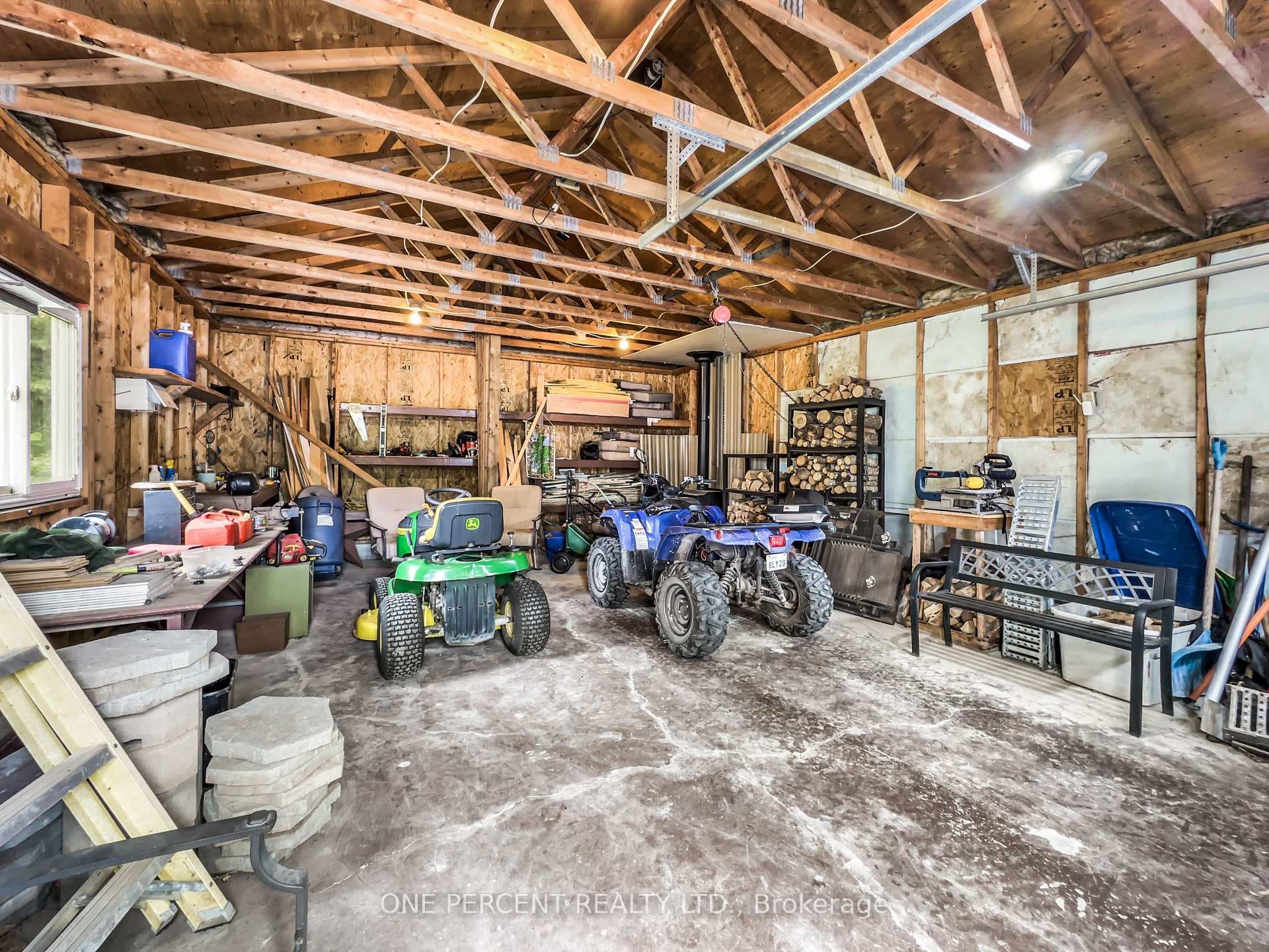 30 Woodridge Drive photo 35