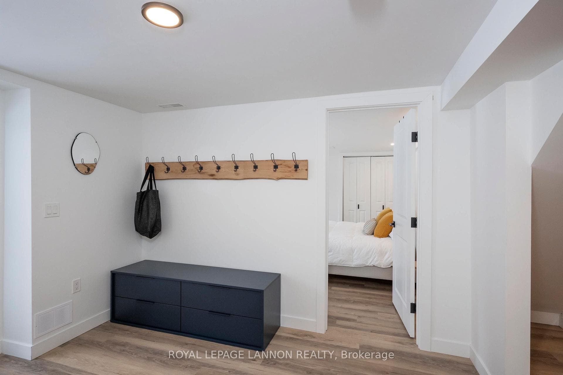 381 RIVER Street photo 30