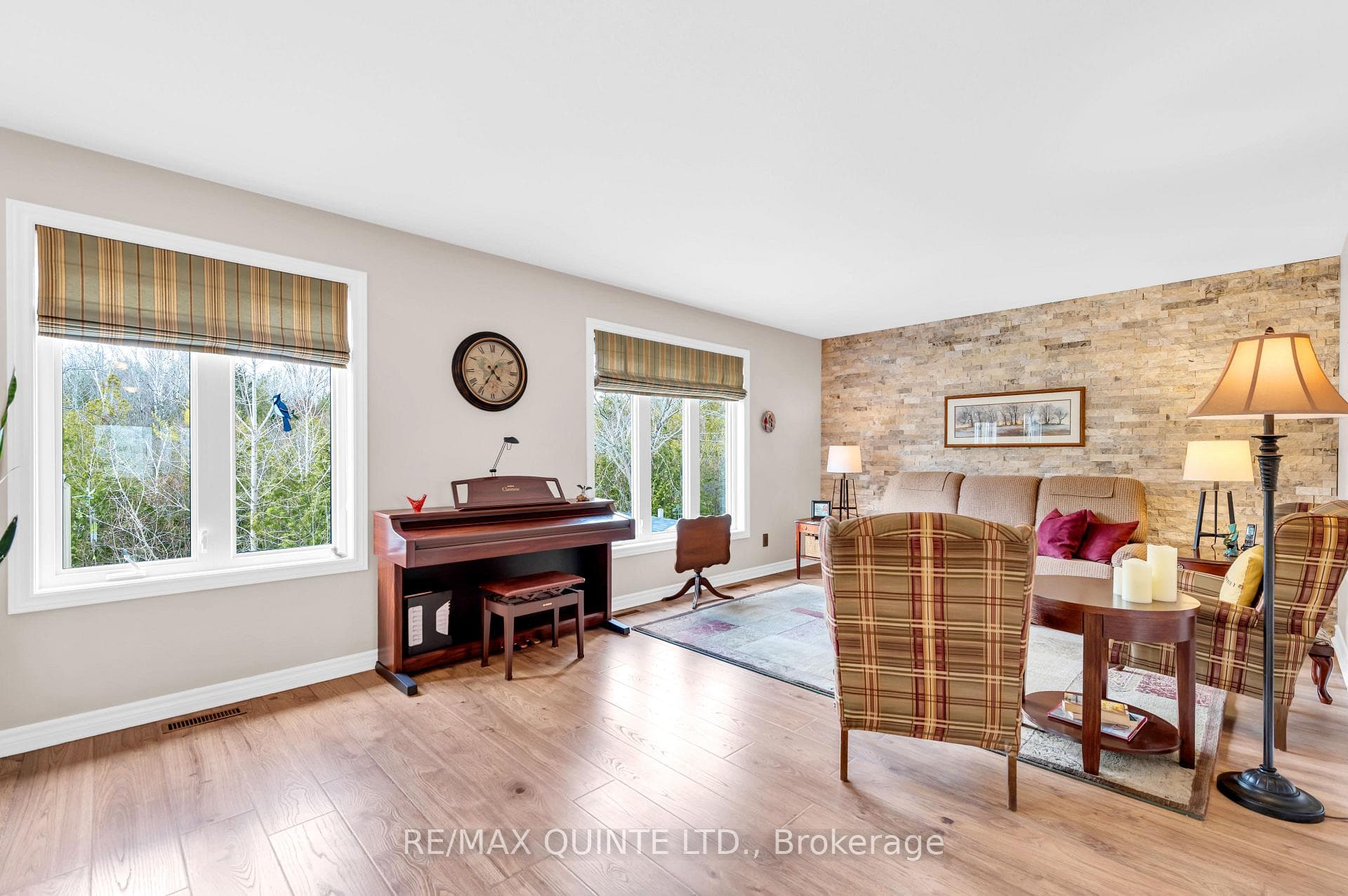 169 Nicholas Street photo 11