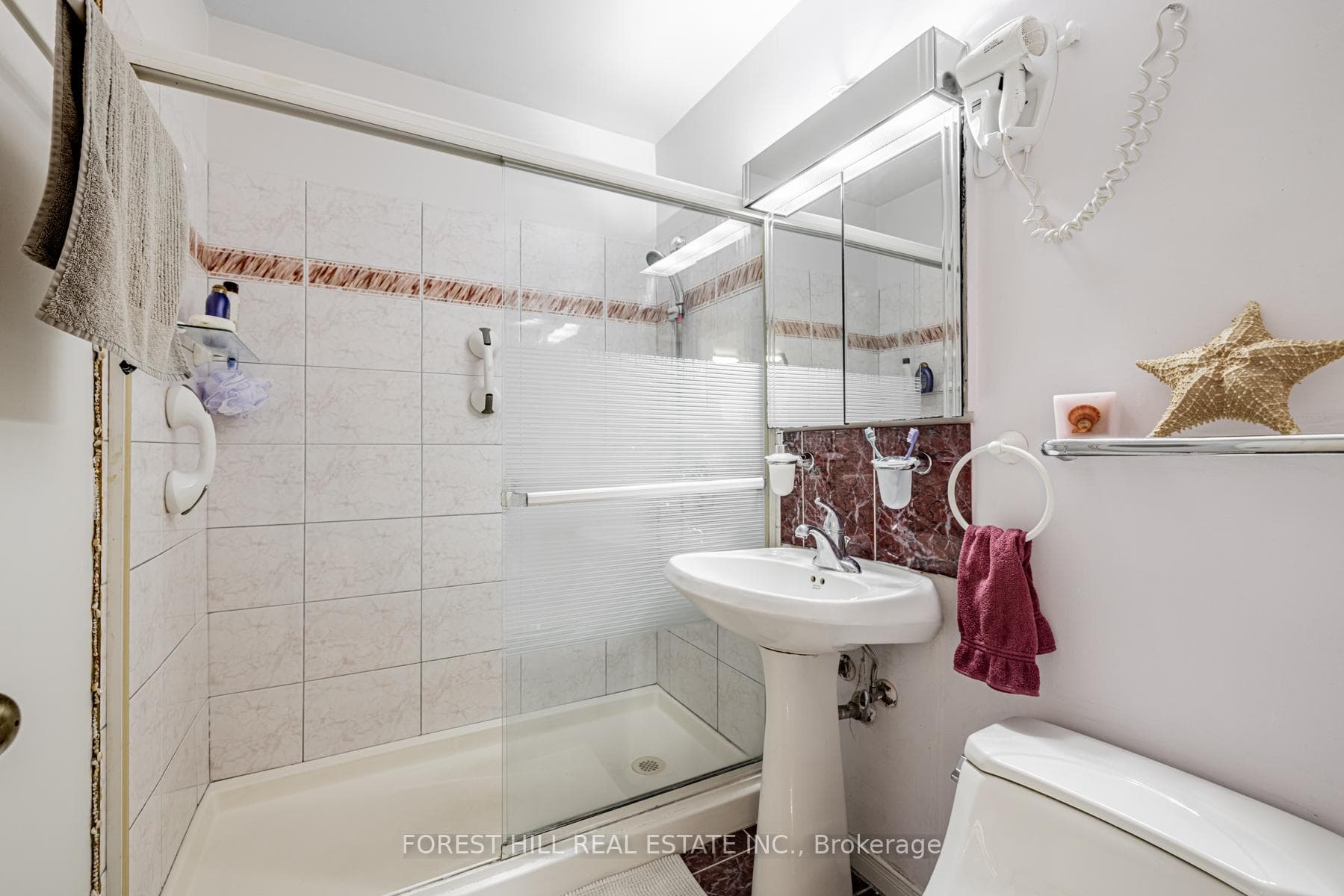 54 Dallas Road photo 7