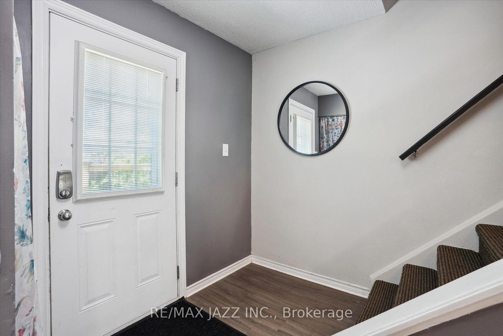 540 Dorchester Drive Unit 2 photo 5