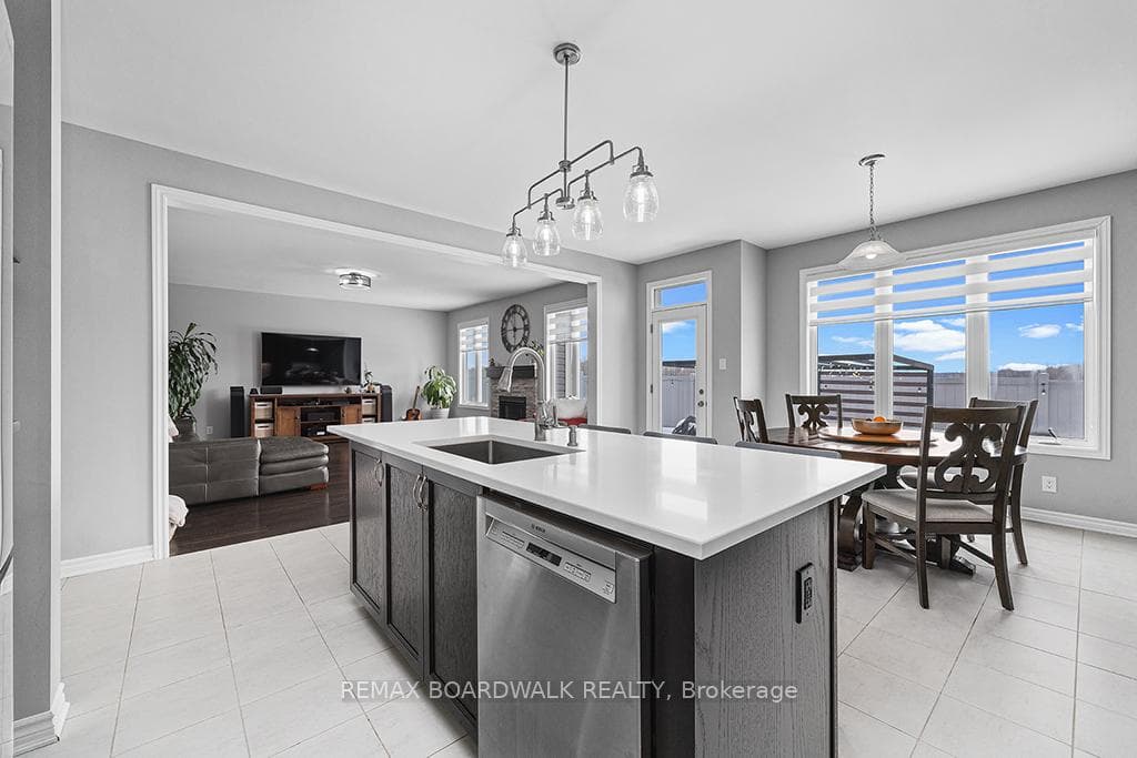 353 Sweetclover Way photo 22